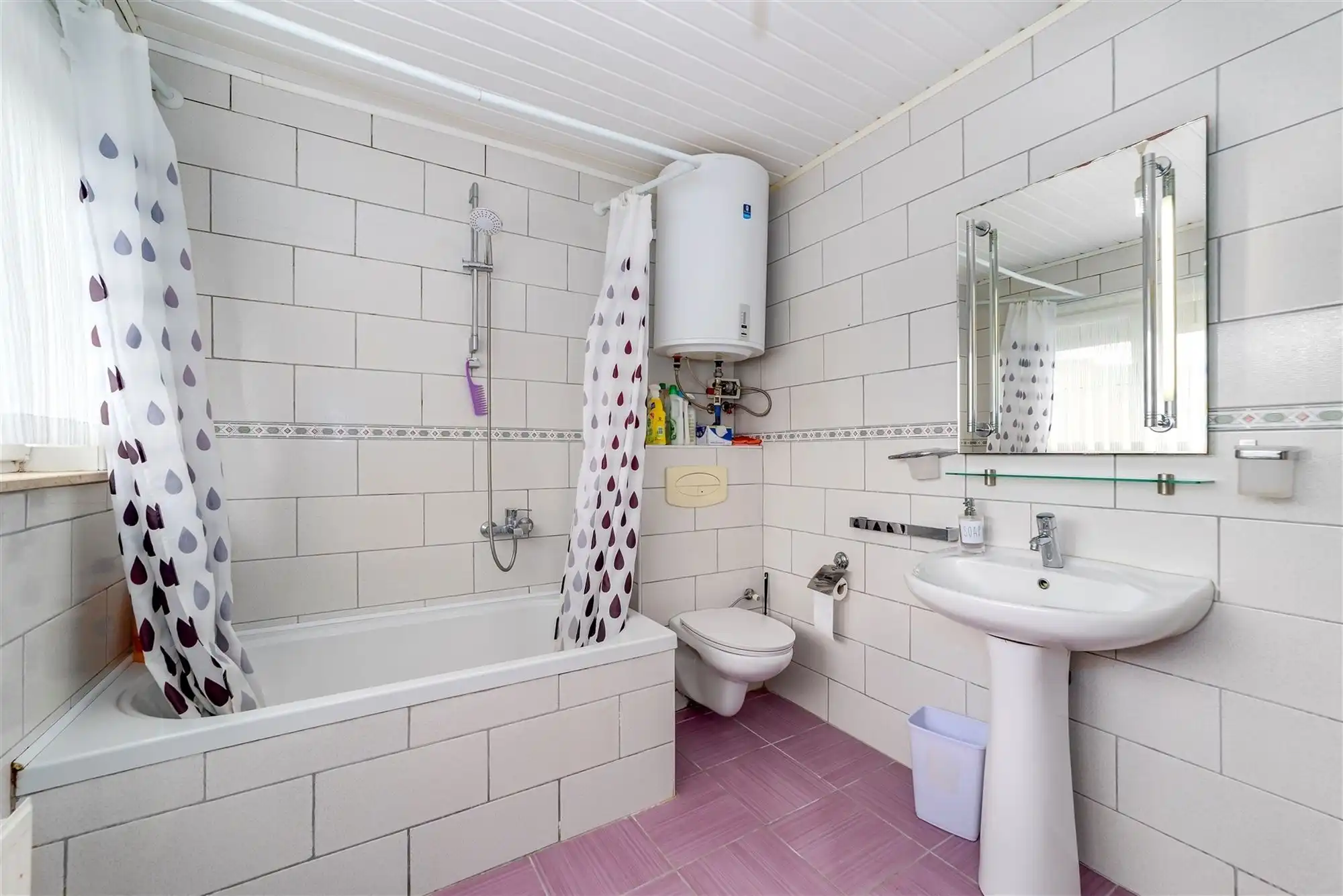 Huis te Hoboken met 4 slpk en 2 garages foto 19