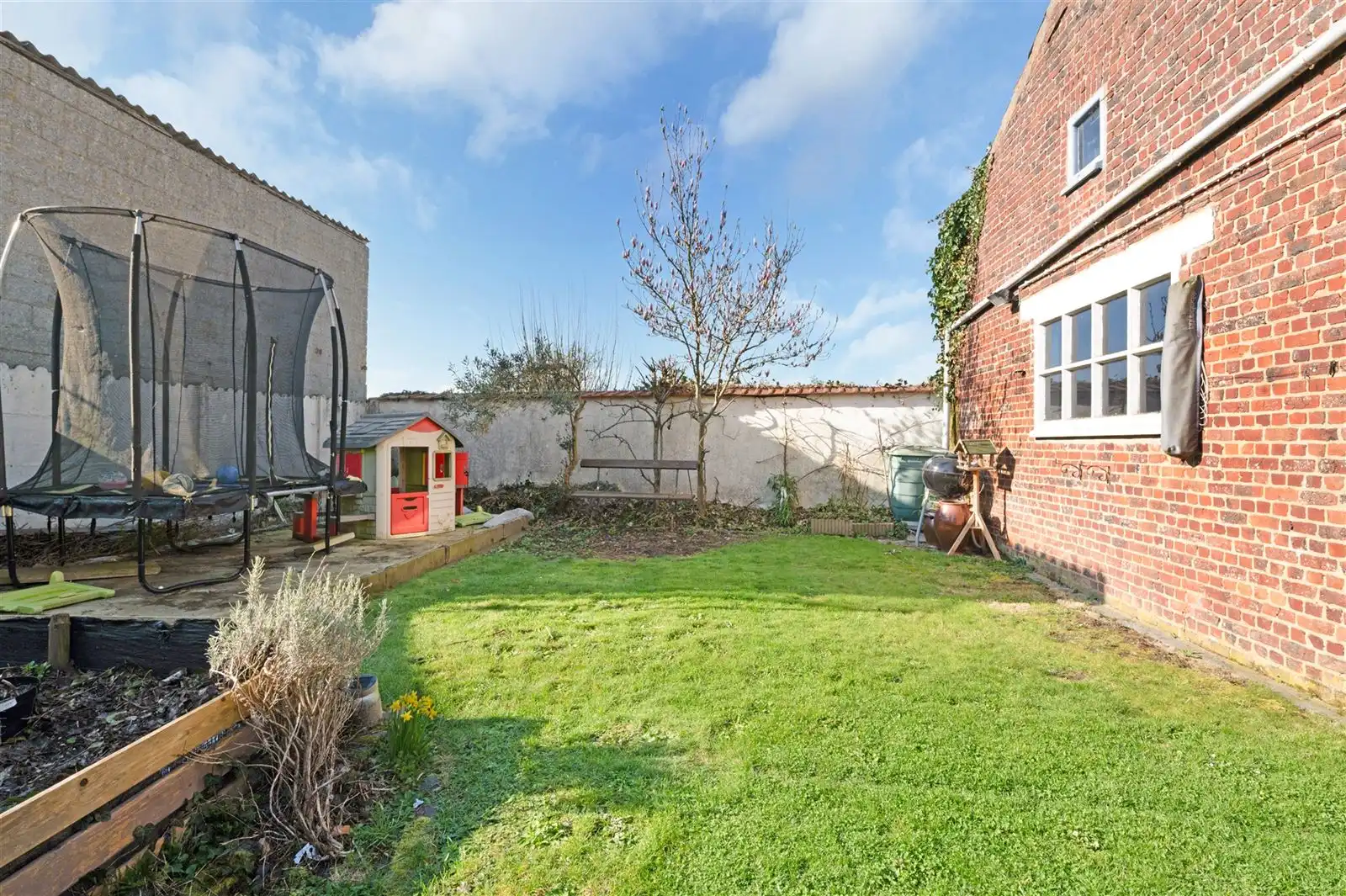 gezinswoning met tuin op 2are95 foto 26