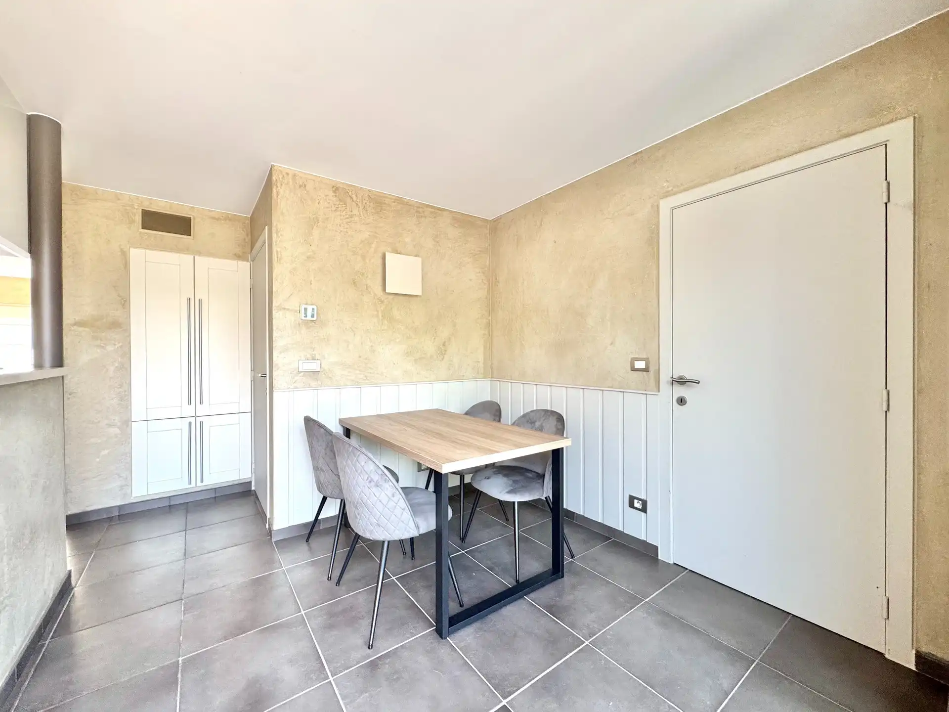 HALFOPEN WONING MET BIJGEBOUW|3 KAMERS|TUIN|440 M² foto 11