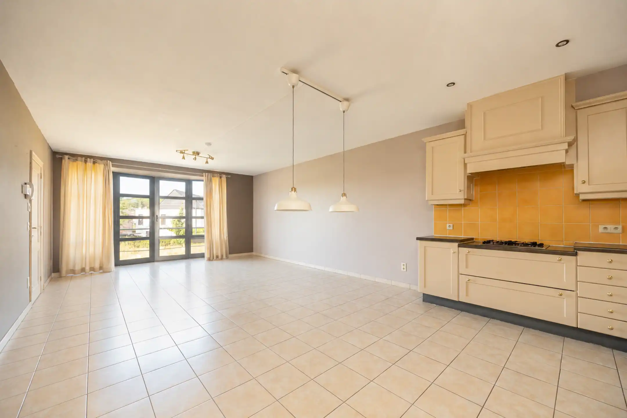 Verzorgd appartement met terras te Lier foto 2
