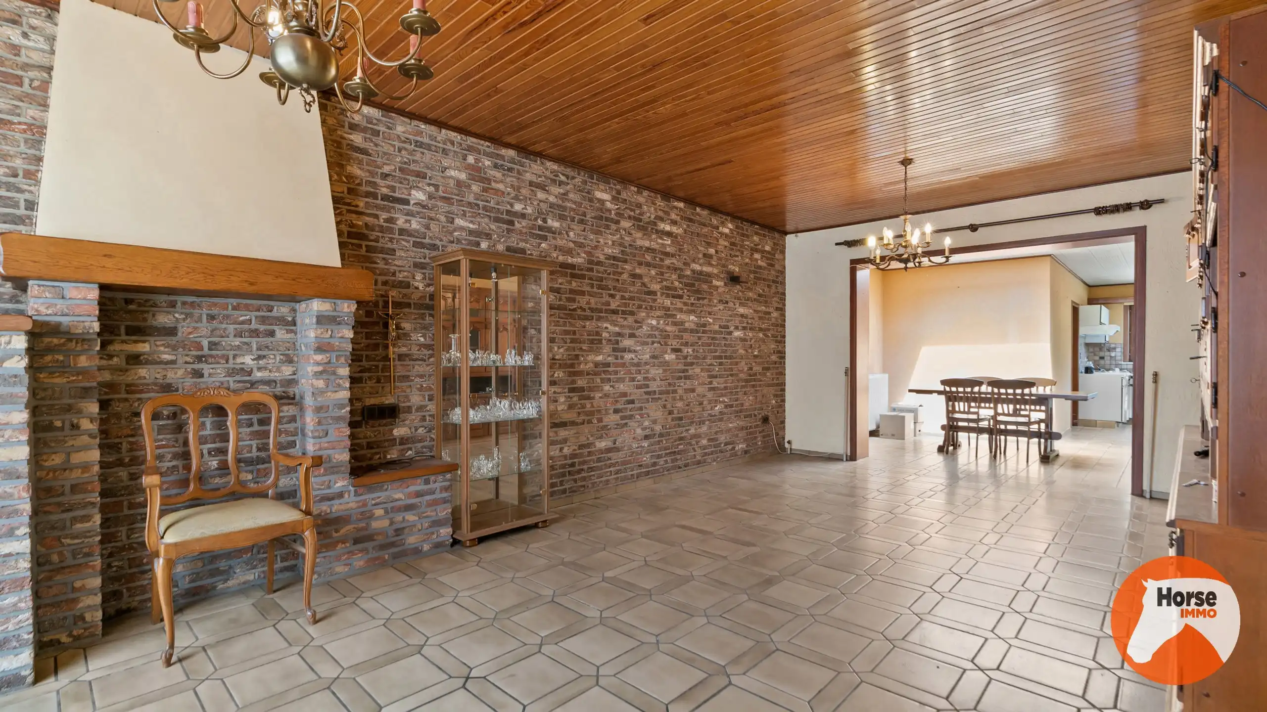 ZOTTEGEM - Te renoveren woning op ruim perceel van ca 45a foto 7