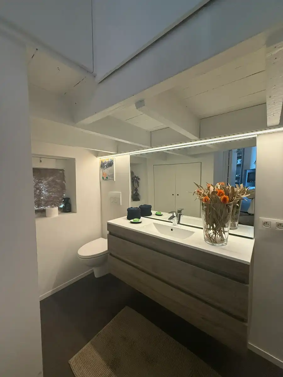 Gemeubeld instapklaar hip huisje !!! foto 10