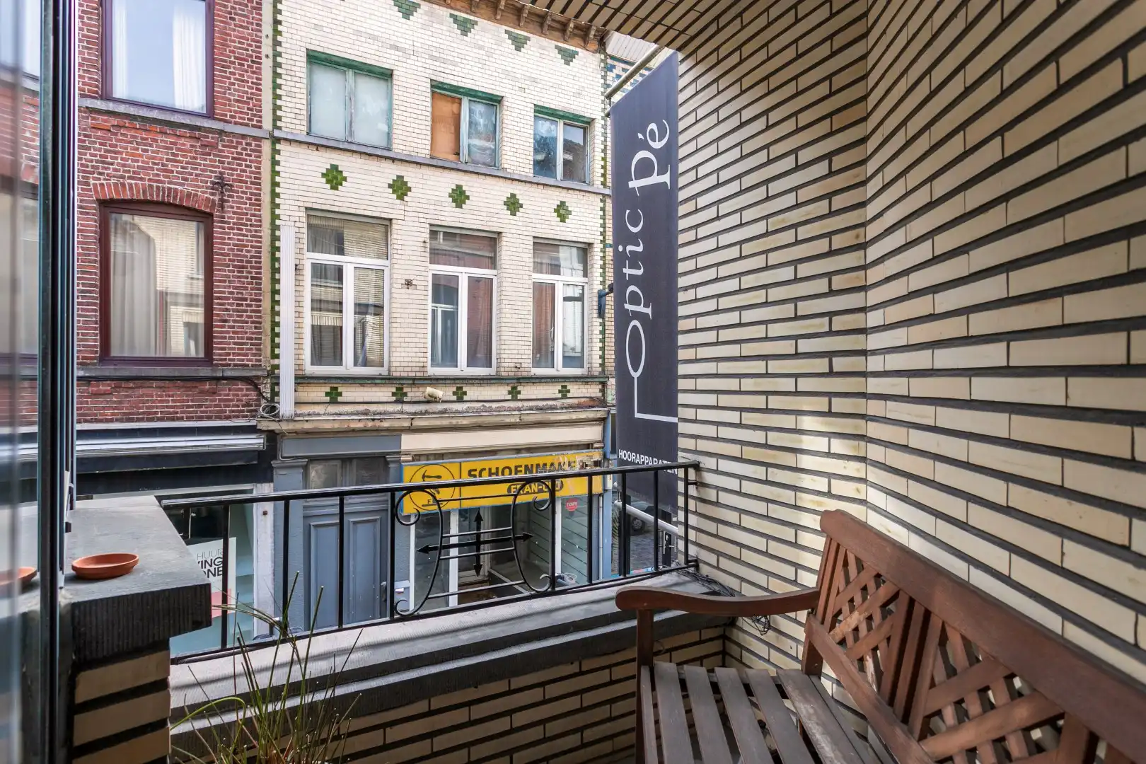 Handelspand met woonst te Halle centrum foto 10