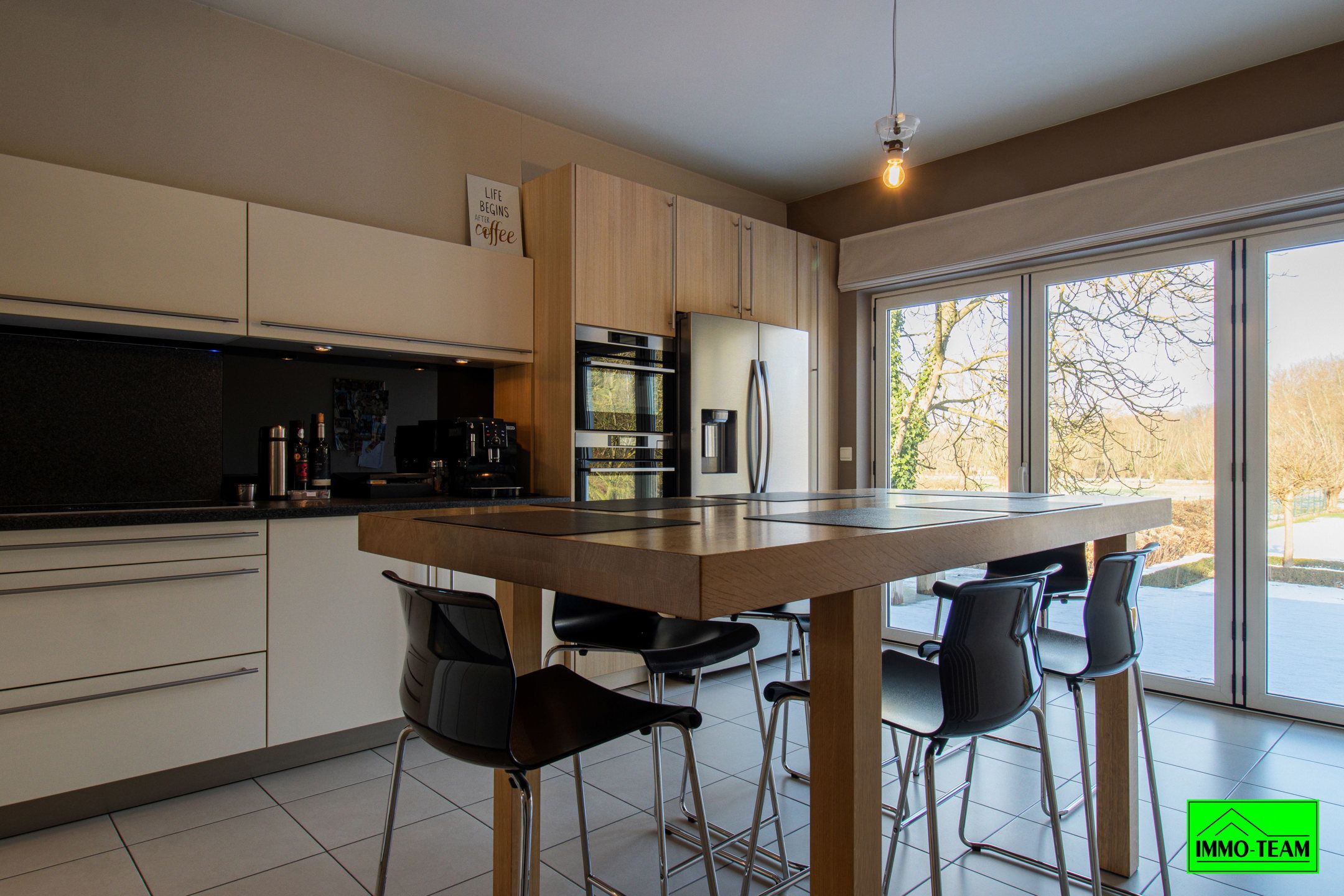 Instapklare villa met 3 slaapkamers, garage en ruime tuin  foto 9