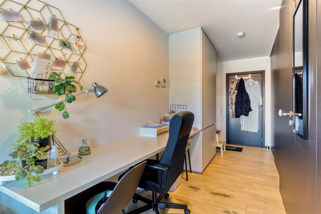 Instapklaar 1-slaapkamerappartement foto {{pictureIndex}}