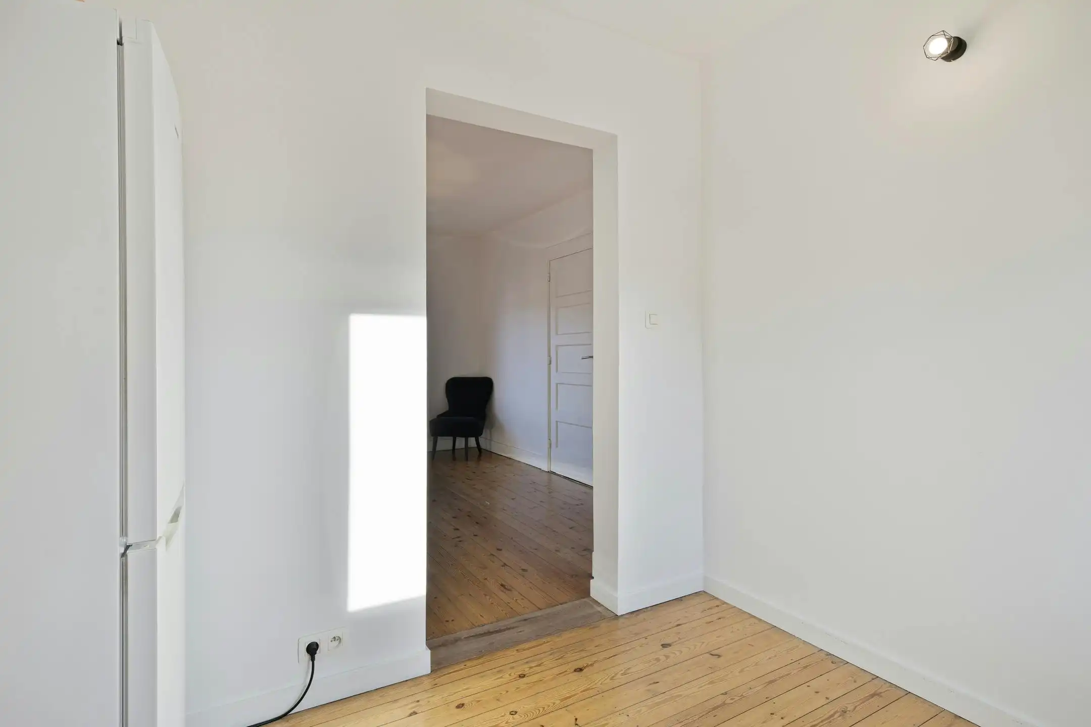 Volledig gerenoveerde woning met tuin te koop in Luchtbal!  foto 10