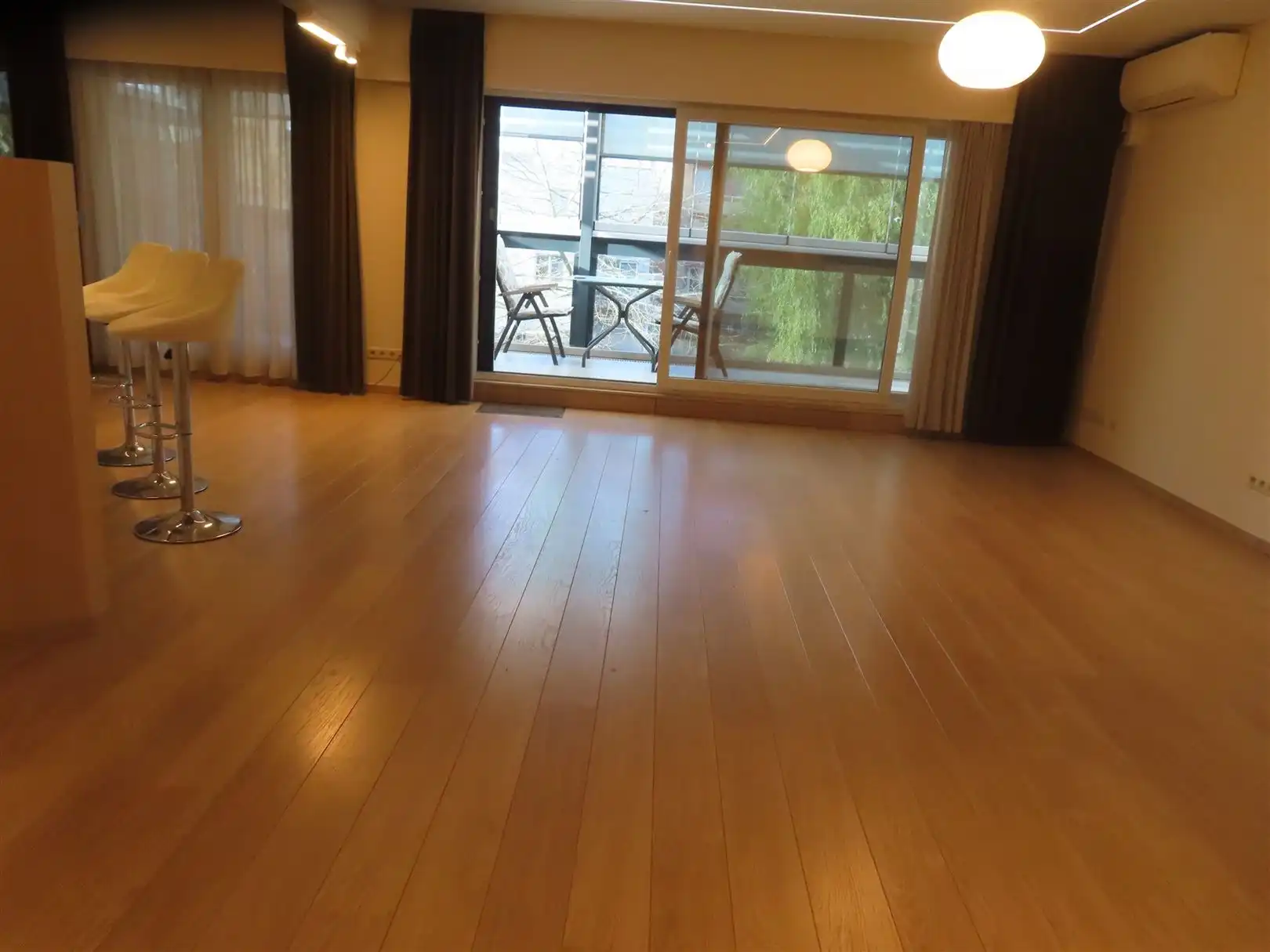 Luxe appartement met overdekt terras, airco en garagebox! foto 9