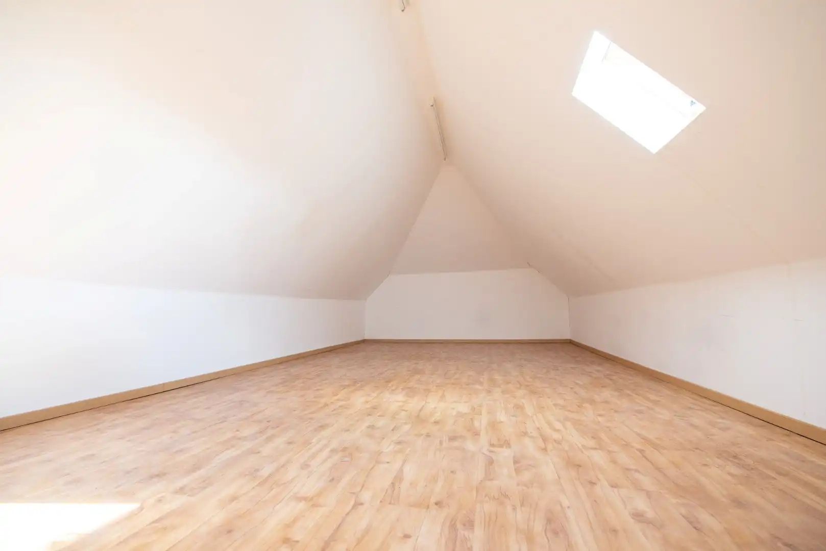 Te Koop: Ruime instapklare gezinswoning met 3 slaapkamers en EPC B foto 16