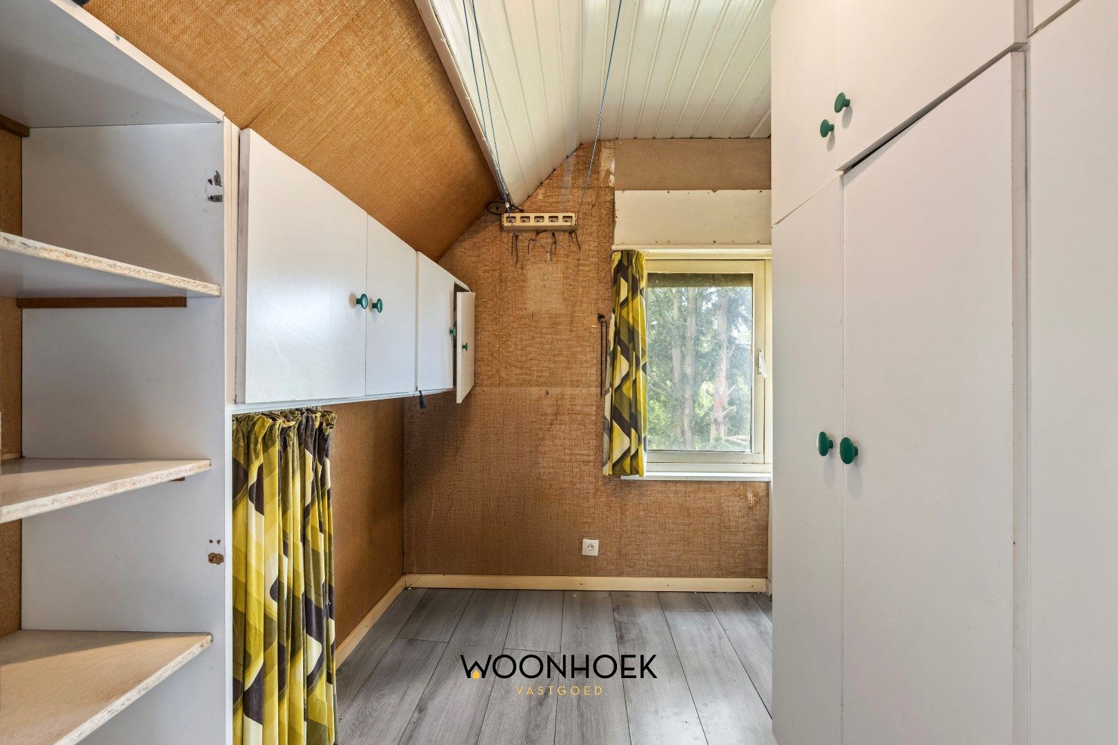 Woning met 2 magazijnen op uniek perceel! foto 19