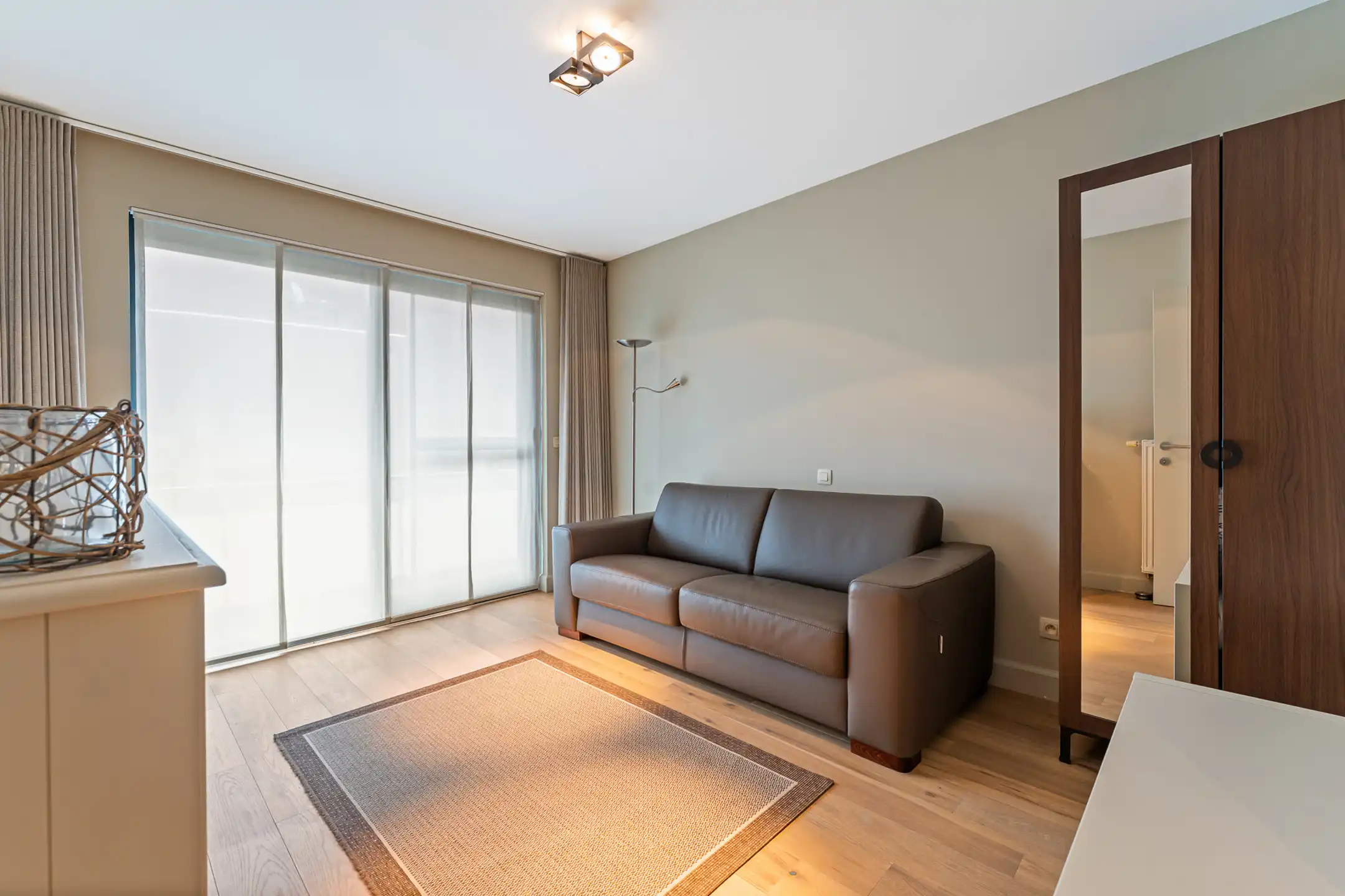 Luxe appartement van ca. 150m² met 3 slpk, 2 badk en garage. foto 17