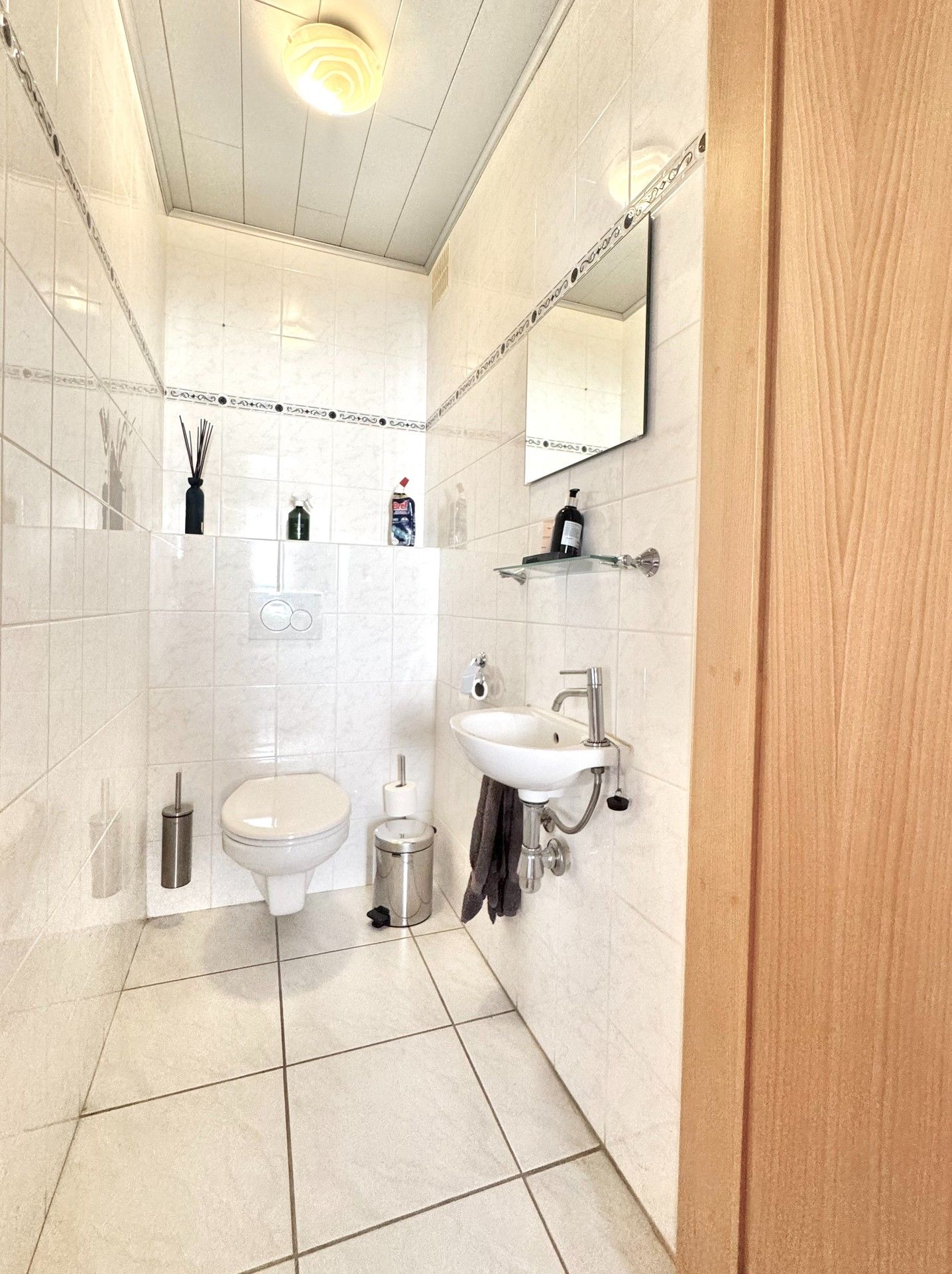 BREDEGEVEL-WONING MET 3 KAMERS, GROTE GARAGE & TUIN foto 15