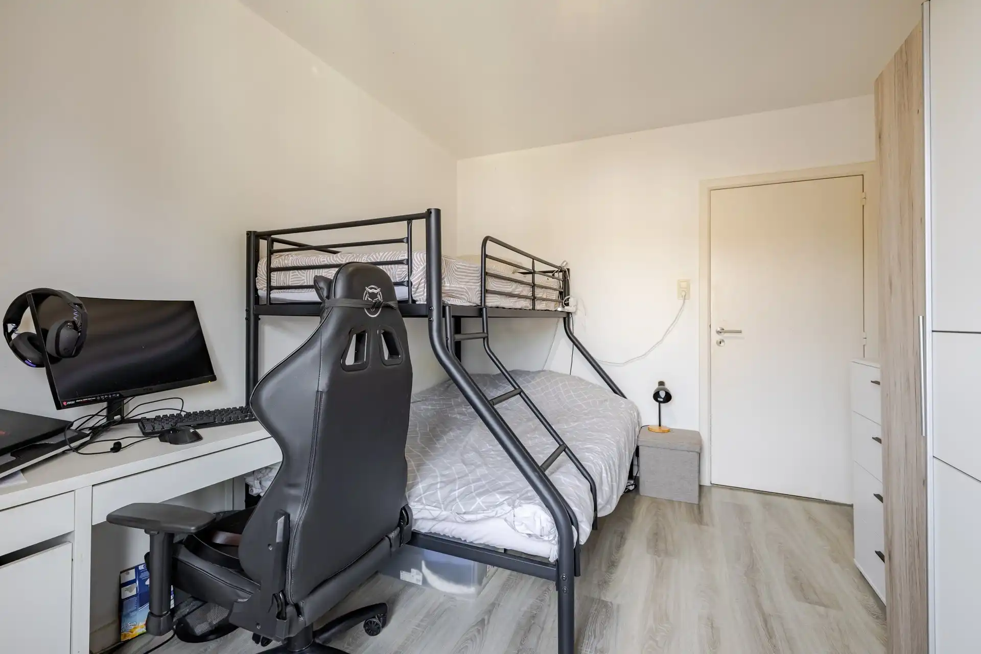 Gunstig gelegen appartement met 2 slaapkamers foto 11
