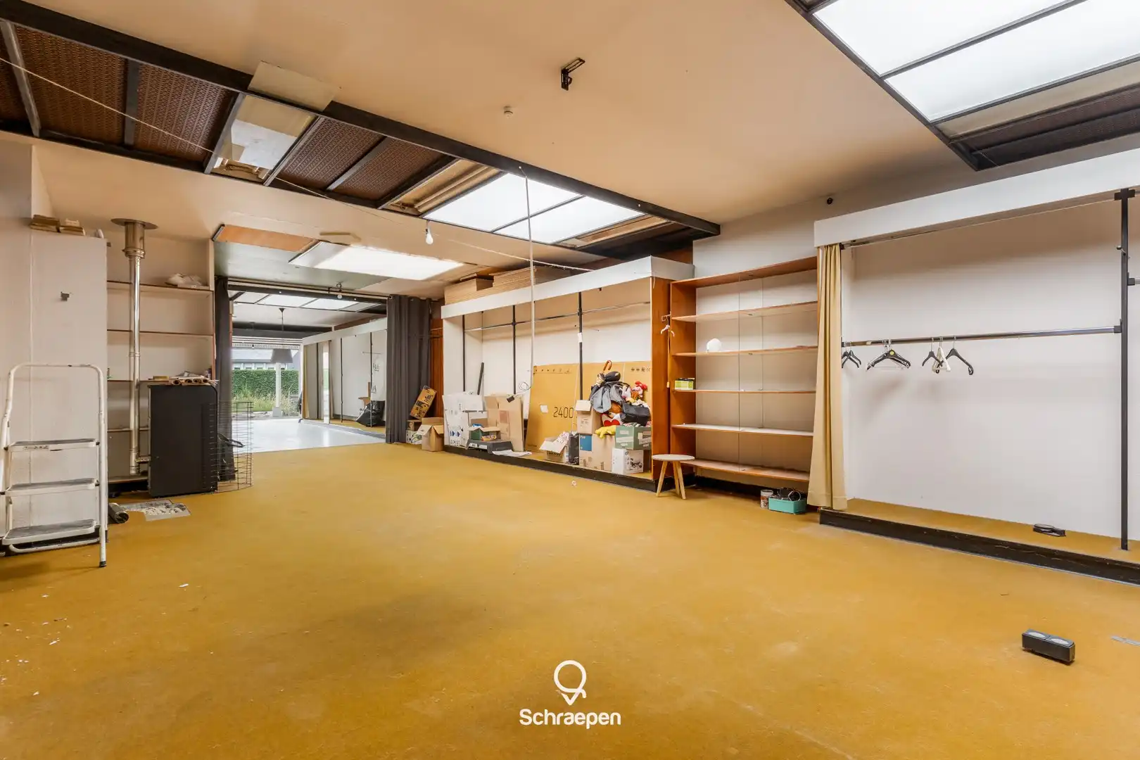 Gezinswoning met handelsruimte op zuidelijk georiënteerd perceel van 7,5 are te Kiewit! foto 3