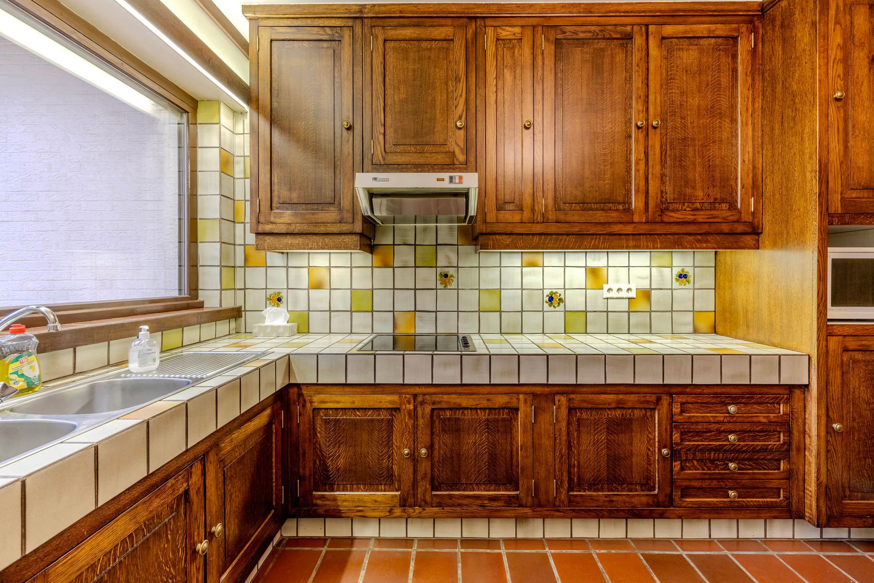 Goed onderhouden woning met 6 slpk in rustige omgeving. foto 5