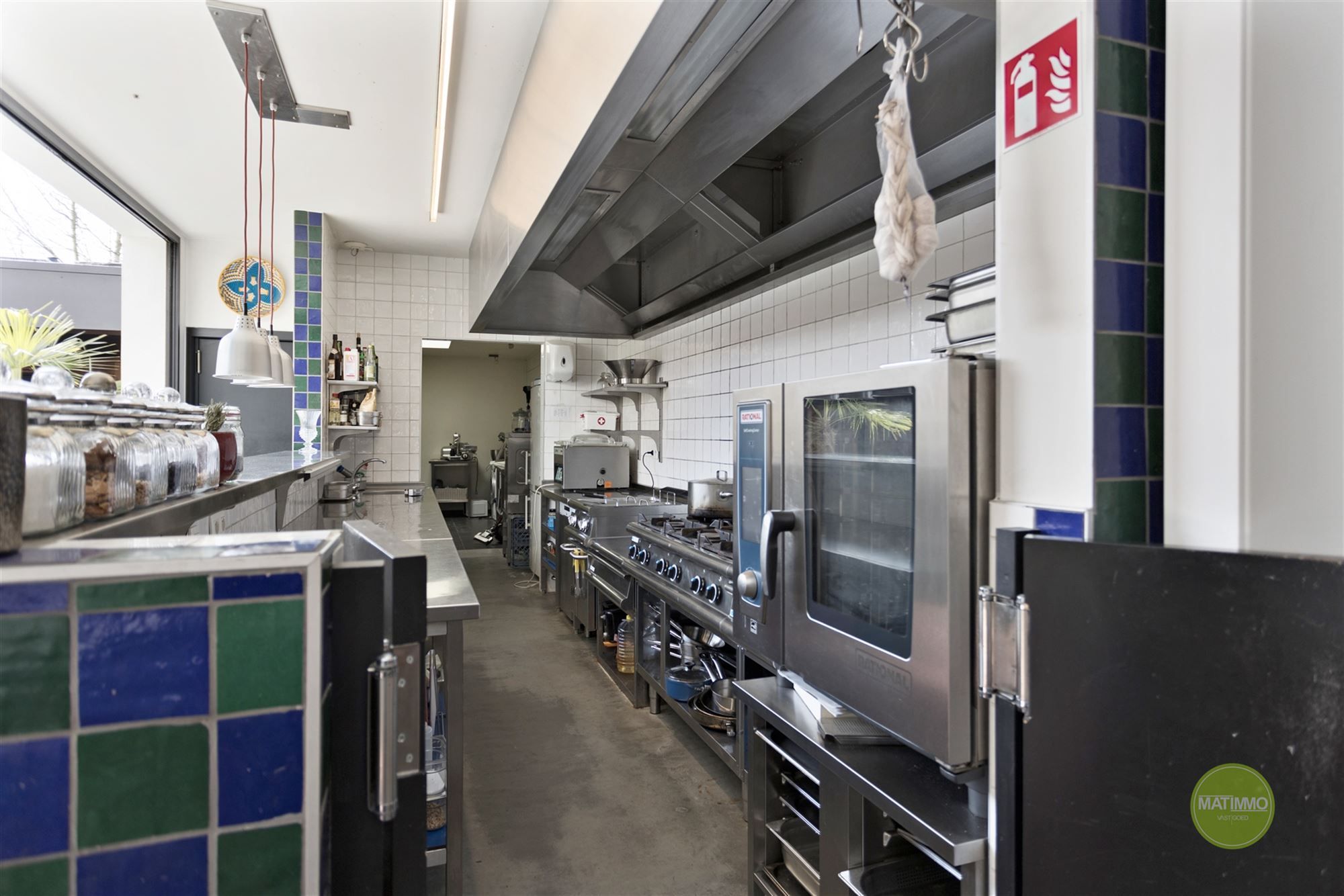 Authentiek handelspand in het hart van Mol foto 12