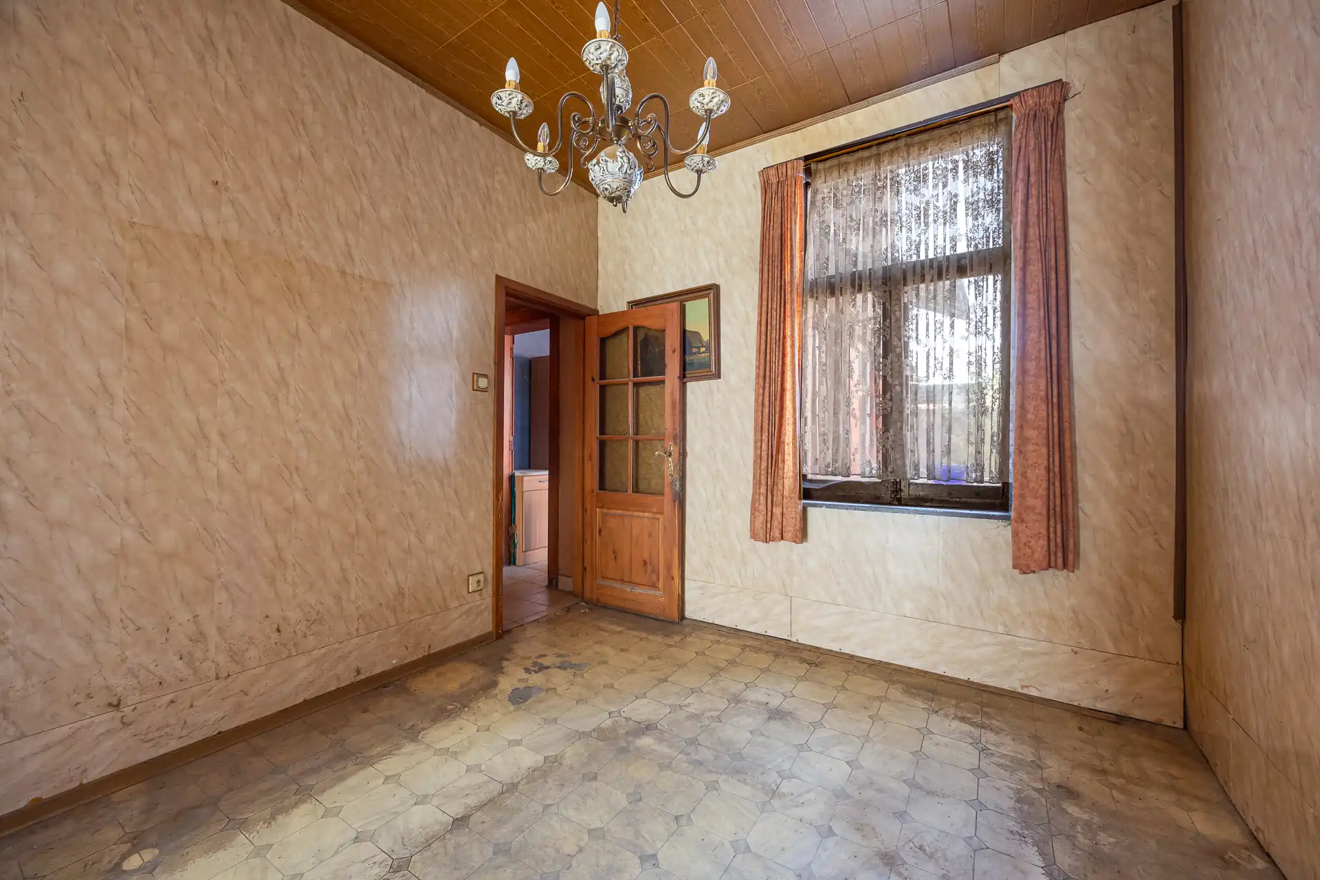 Project met potentieel: Te renoveren woning met koer! foto 6