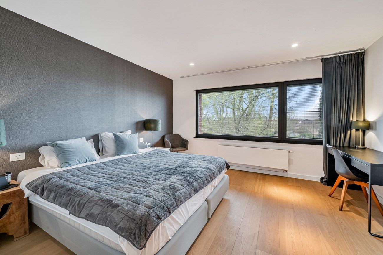 Exclusieve, ruime, instapklare villa in een doodlopende straat foto 10