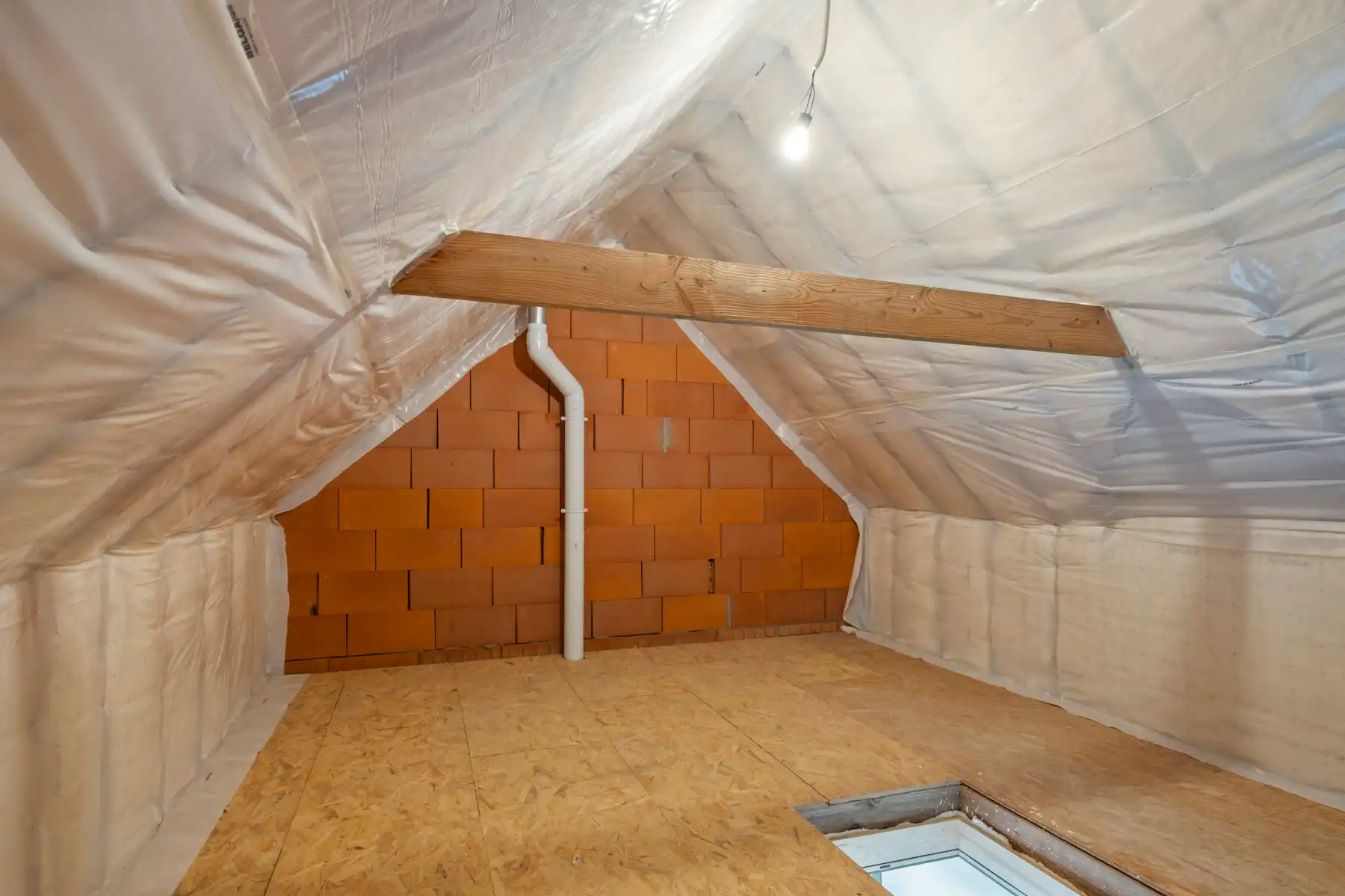 Nieuwbouw afgewerkte woning te Jabbeke - 6% BTW mogelijk foto 13