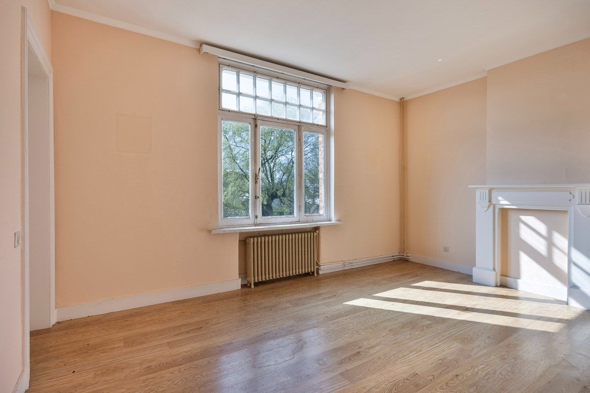 Te renoveren karaktervolle herenwoning op een prachtig perceel van 56 are. foto 17
