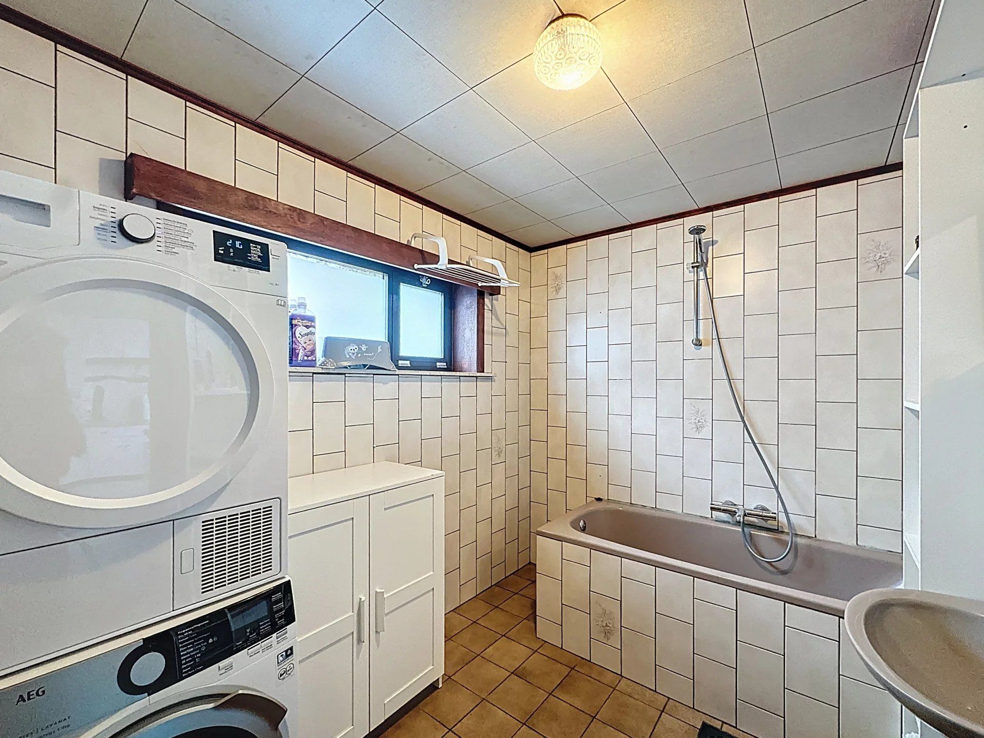 Op te frissen woning met 3 slaapkamers, op een groot perceel, eventueel 2 bouwplaatsen foto 14