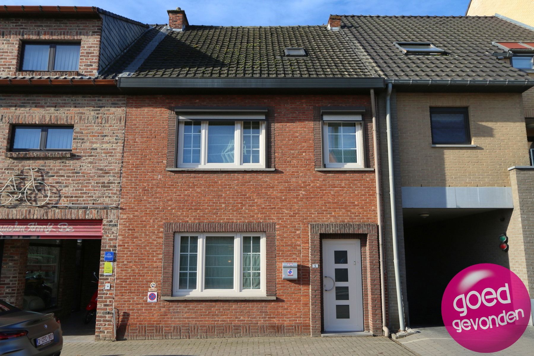 Hoofdfoto van de publicatie: WONING - 2 SLK - 2 BDK - VERANDA - TERRAS - TUIN - CENTRAAL