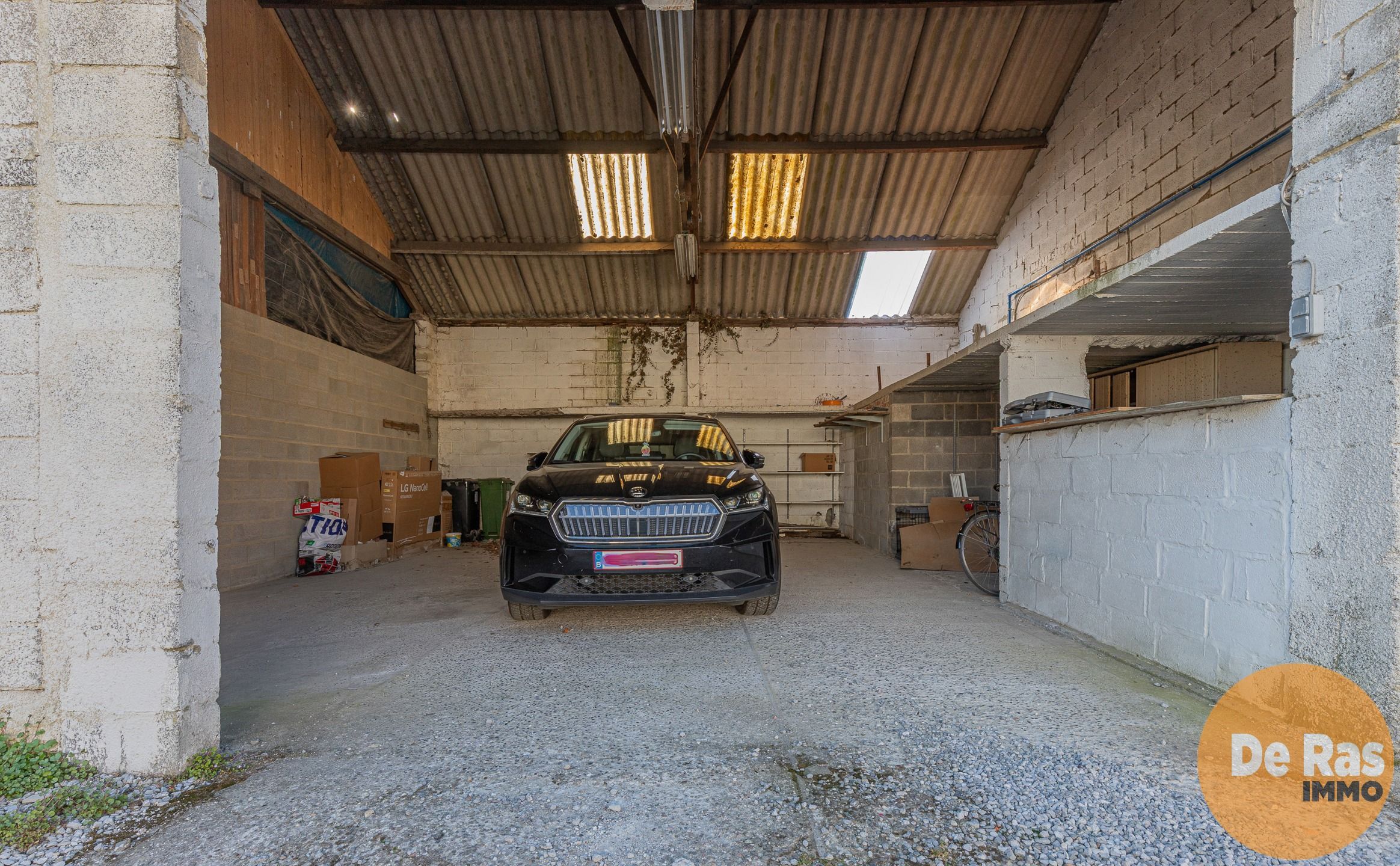 BURST- Vergunde loods (400m²) met woning op centrale locatie foto 21