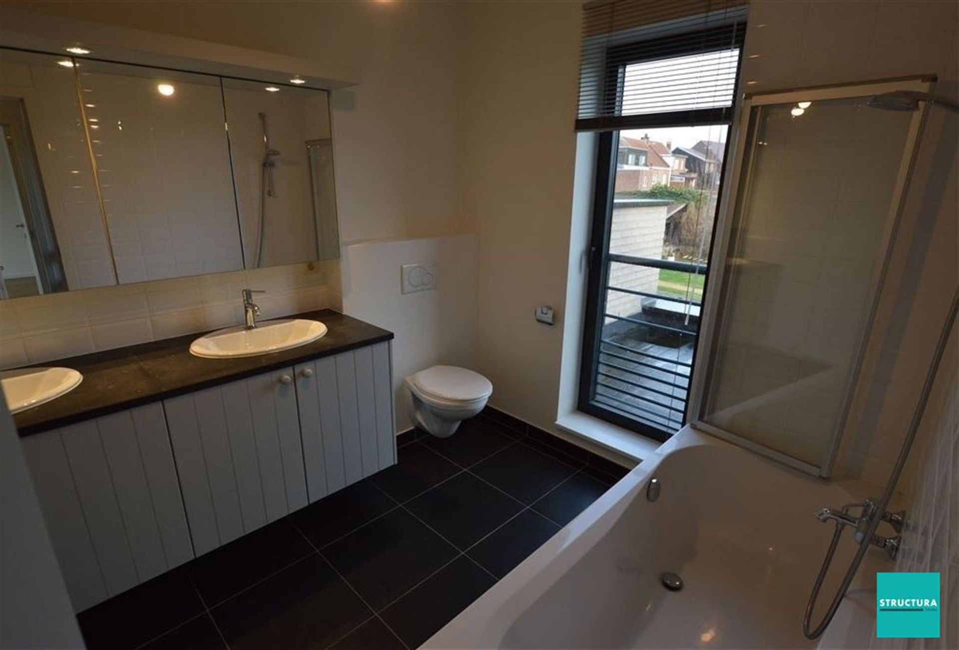 BEZOEKEN VOLZET! Luxe duplex met 3 kamers en 2 terrassen in het hart van Regelem! foto 19