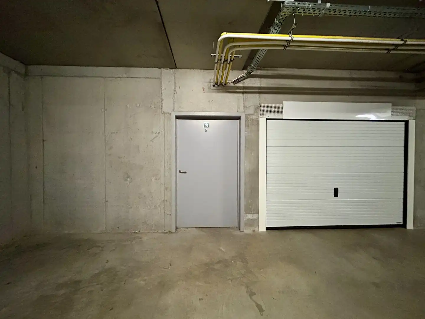 Kelderberging in residentie Conincklijke Passage te centrum Roeselare! foto 2