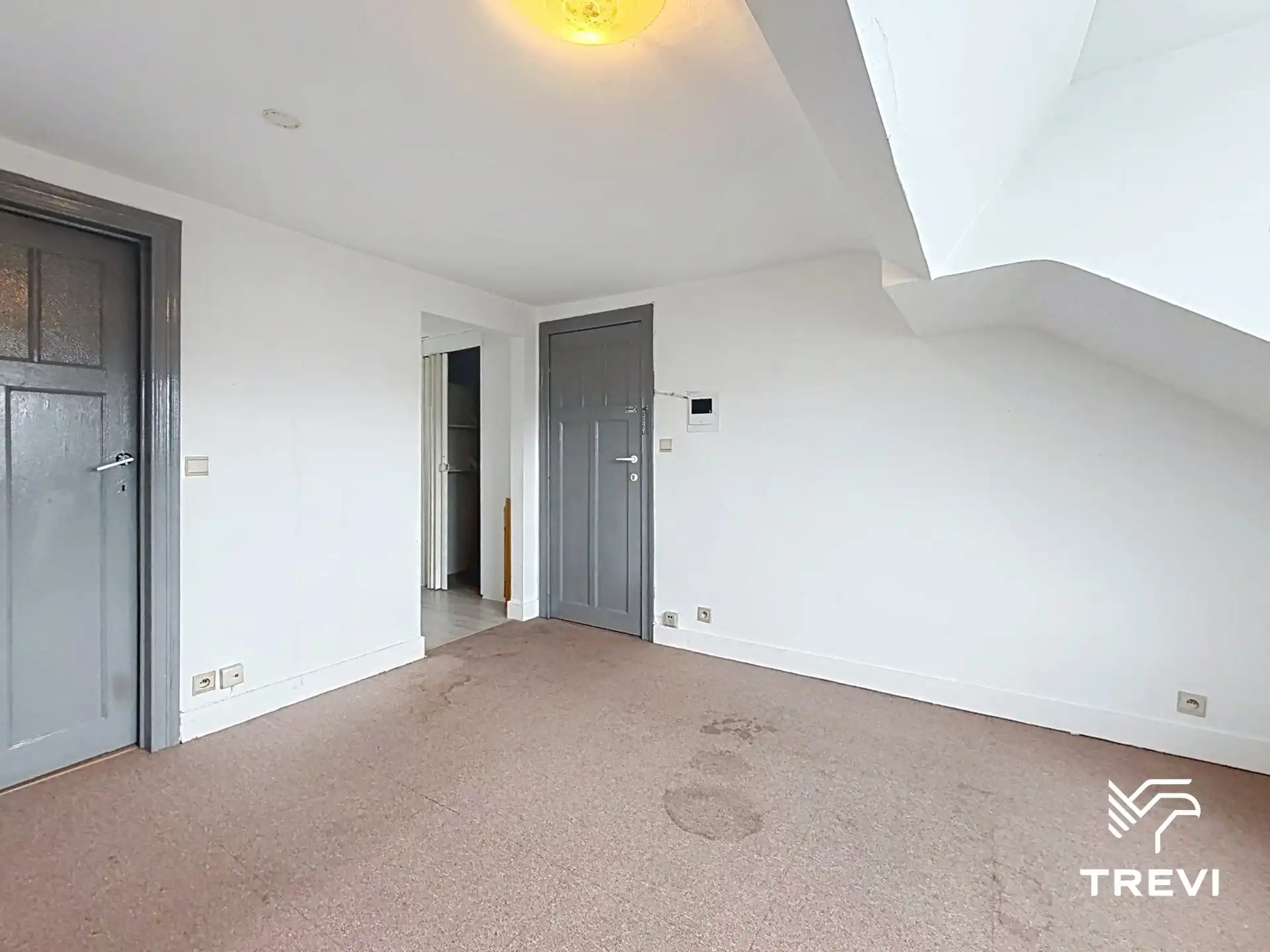 VANDERKINDERE – Ideaal gelegen 1-slaapkamerappartement! foto 10