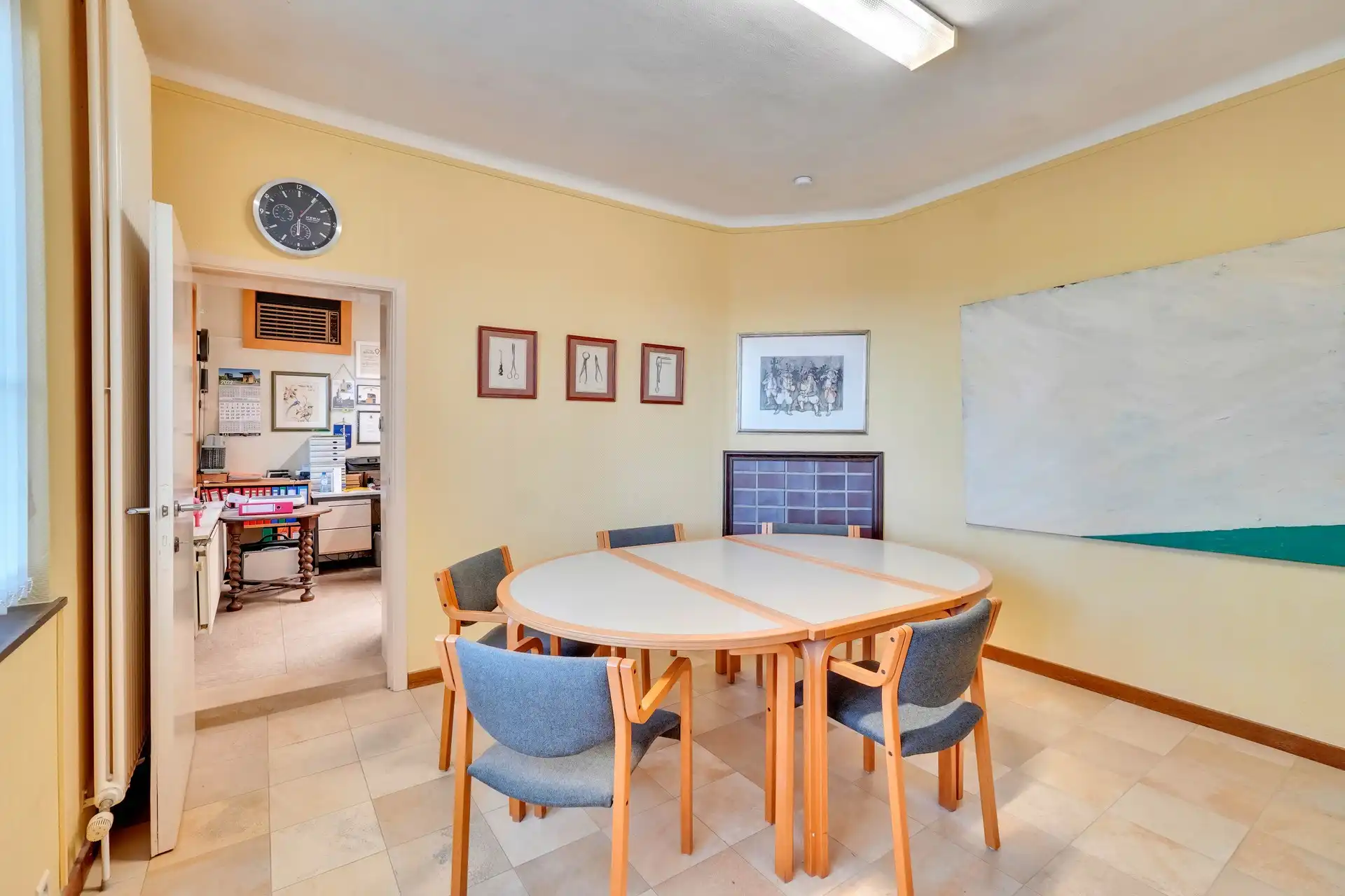 EXCLUSIEVE VILLA IN DOODLOPENDE STRAAT foto 24