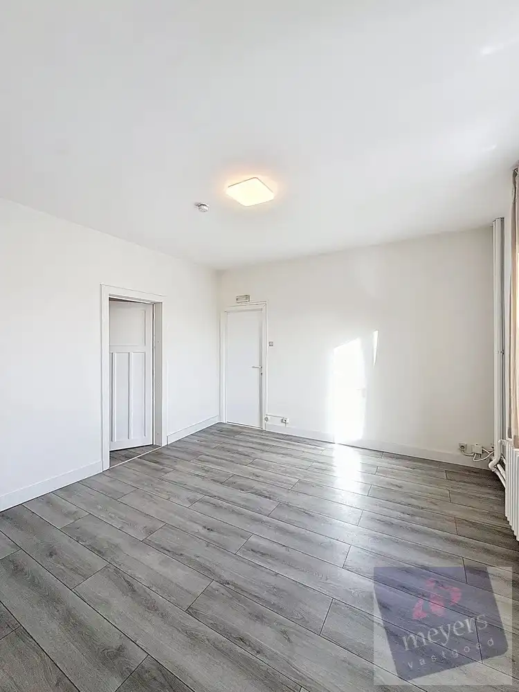 Stijlvolle halfopen bebouwing met tuin op centrale ligging in Hasselt foto 20