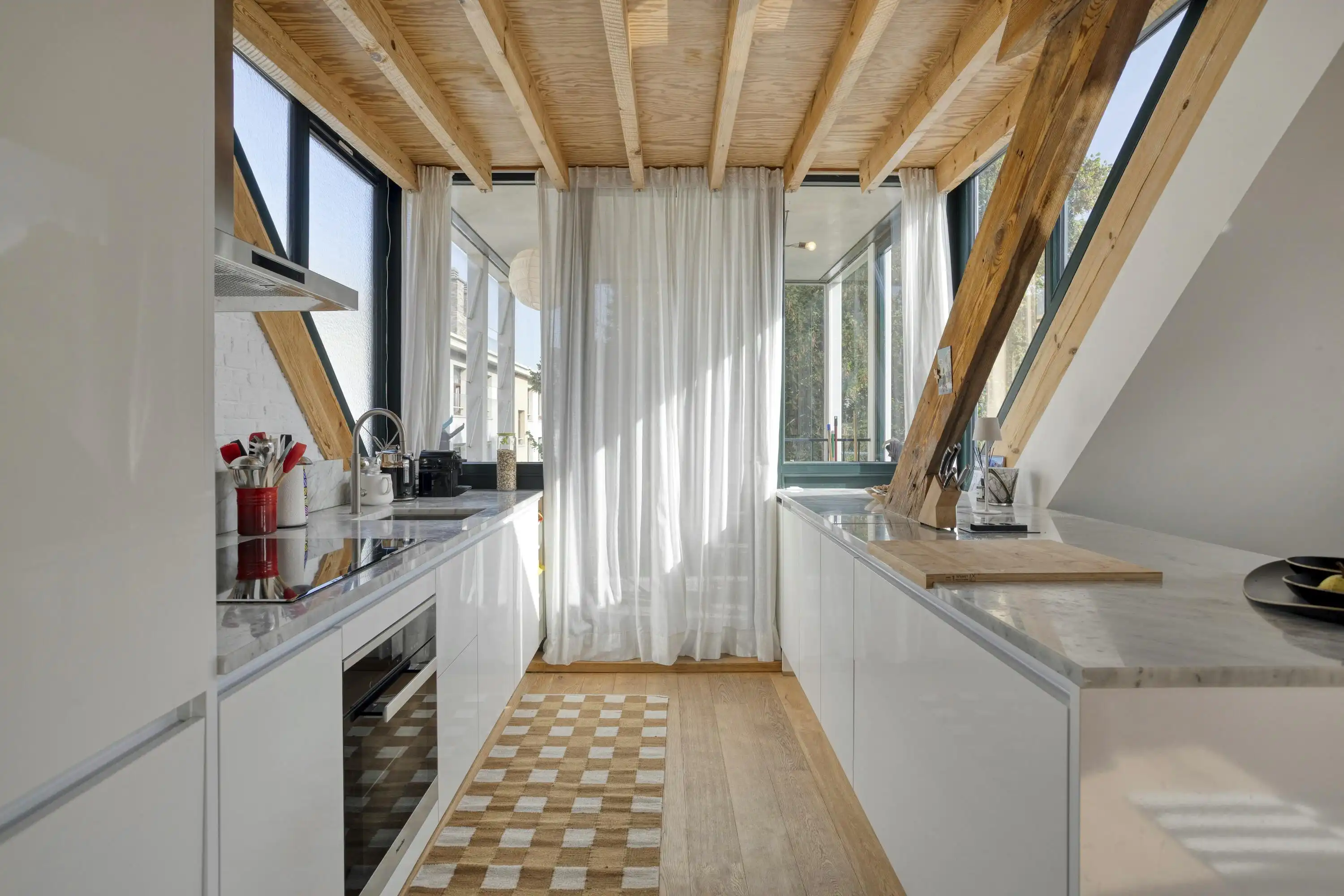 Uniek dakappartement met terras te koop in Antwerpen foto 2