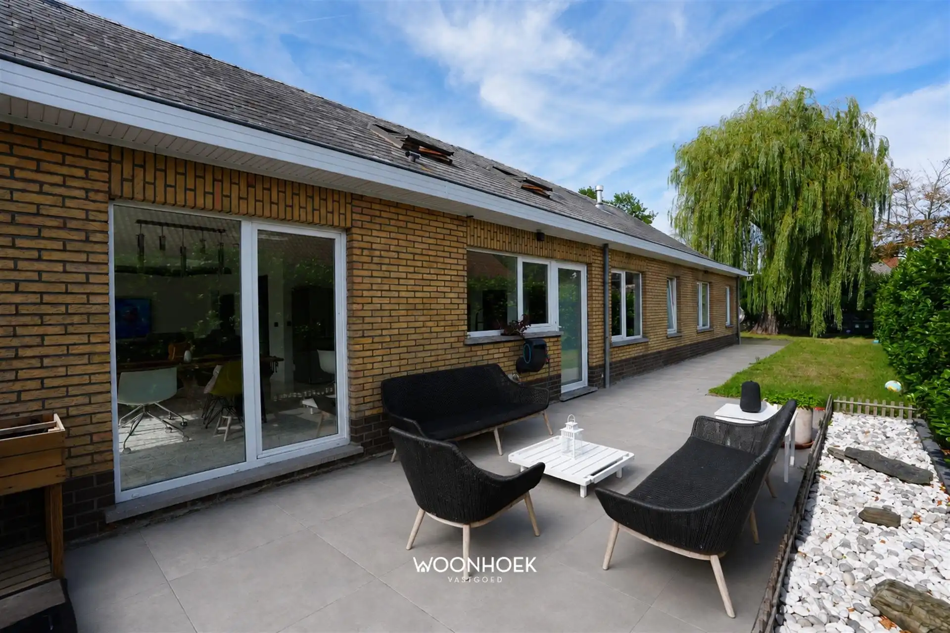 Gerenoveerde villa met bureau en 6 slaapkamers! foto 26