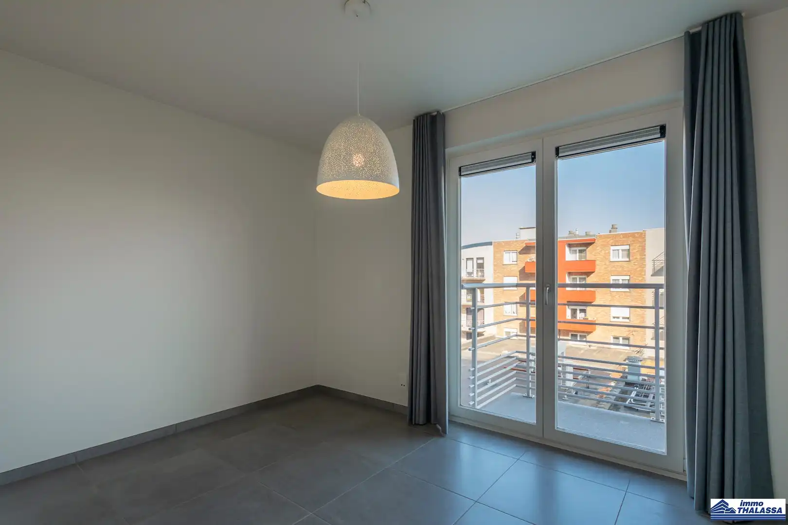 Zongericht woonappartement in hartje De Panne foto 7