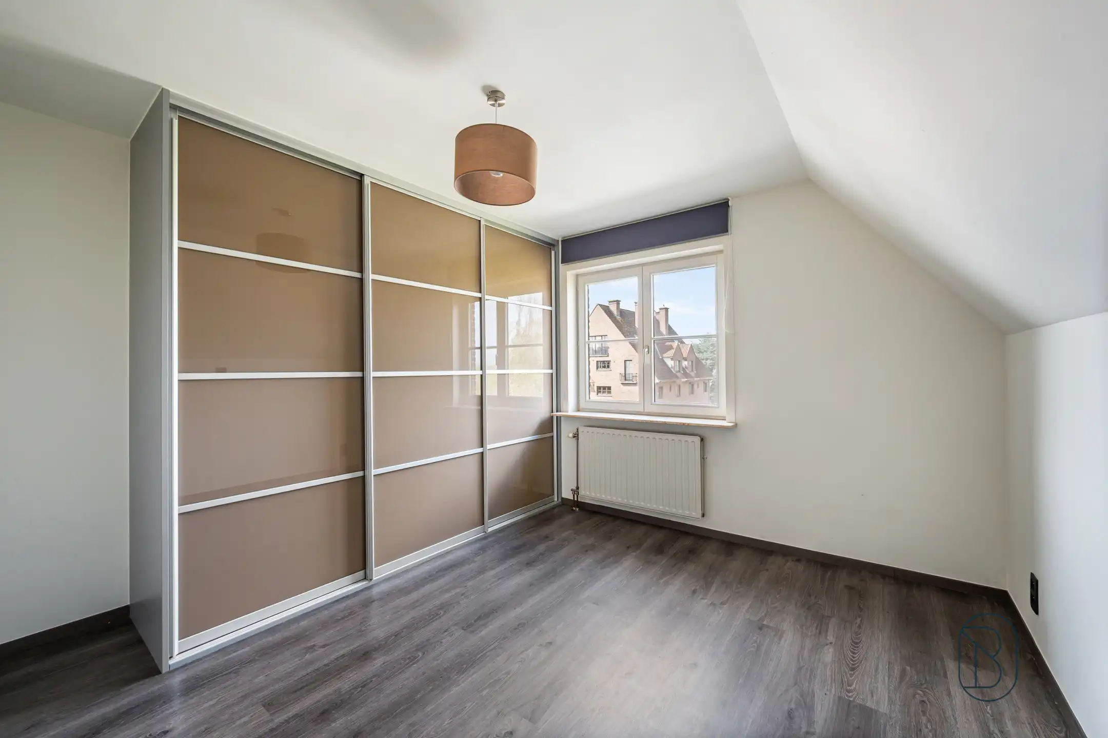 Instapklaar 2-slaapkamerappartement met garage in Harelbeke foto 12