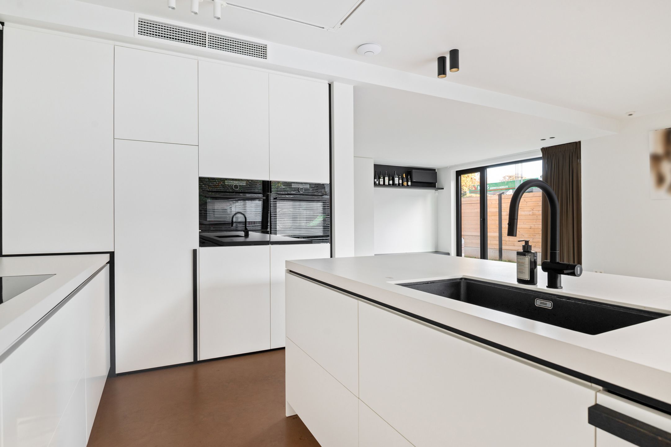 Knap gerenoveerde, energiezuinige woning (open bebouwing) foto 9