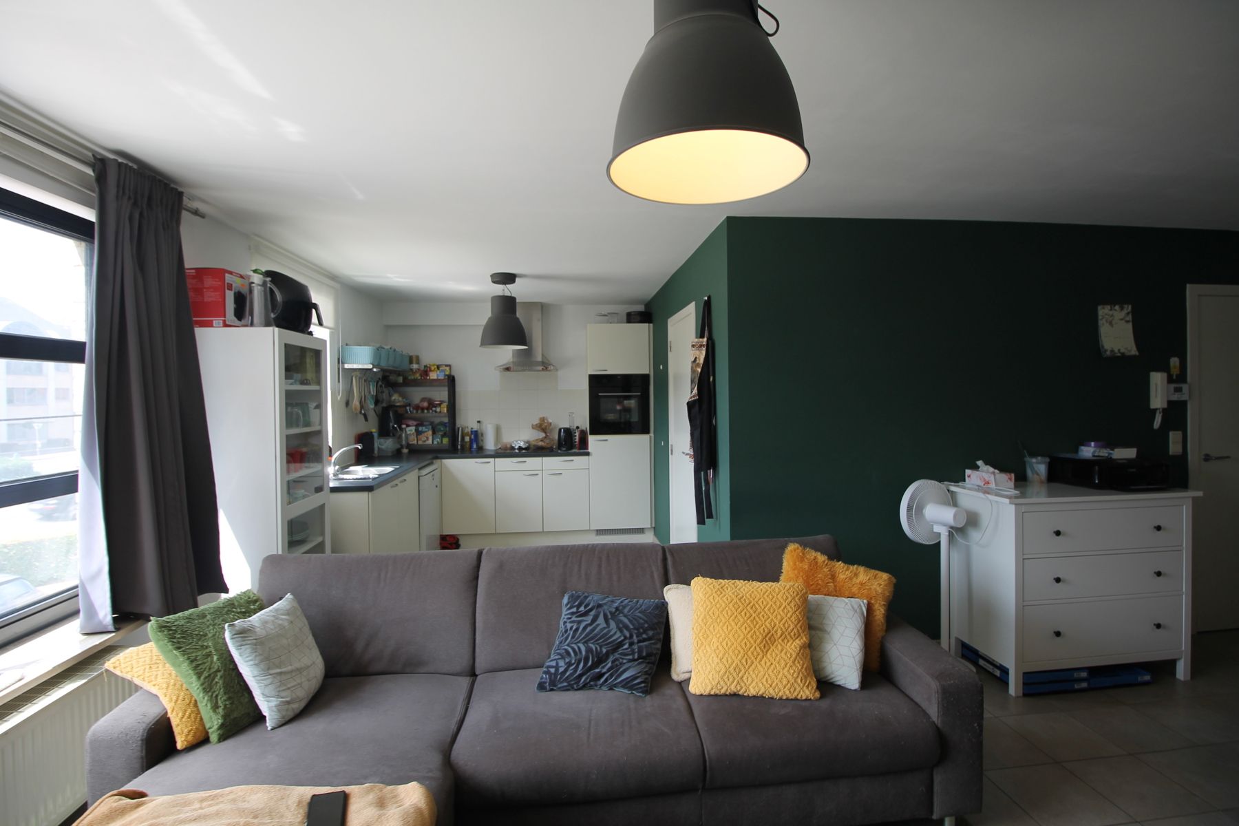 Een appartement op de 1ste verdieping met 2 slaapkamers, terras en garage.  foto 4