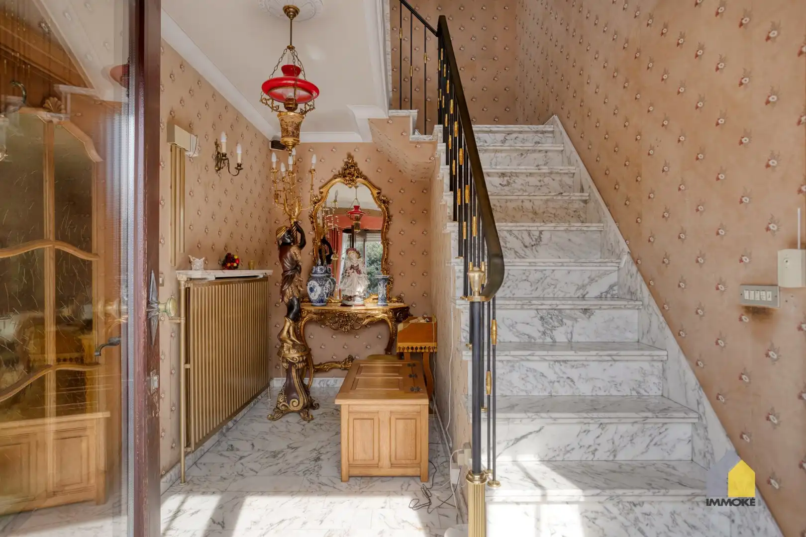 Te renoveren, statige woning op mooi perceel van 23 a 90 ca. foto 15