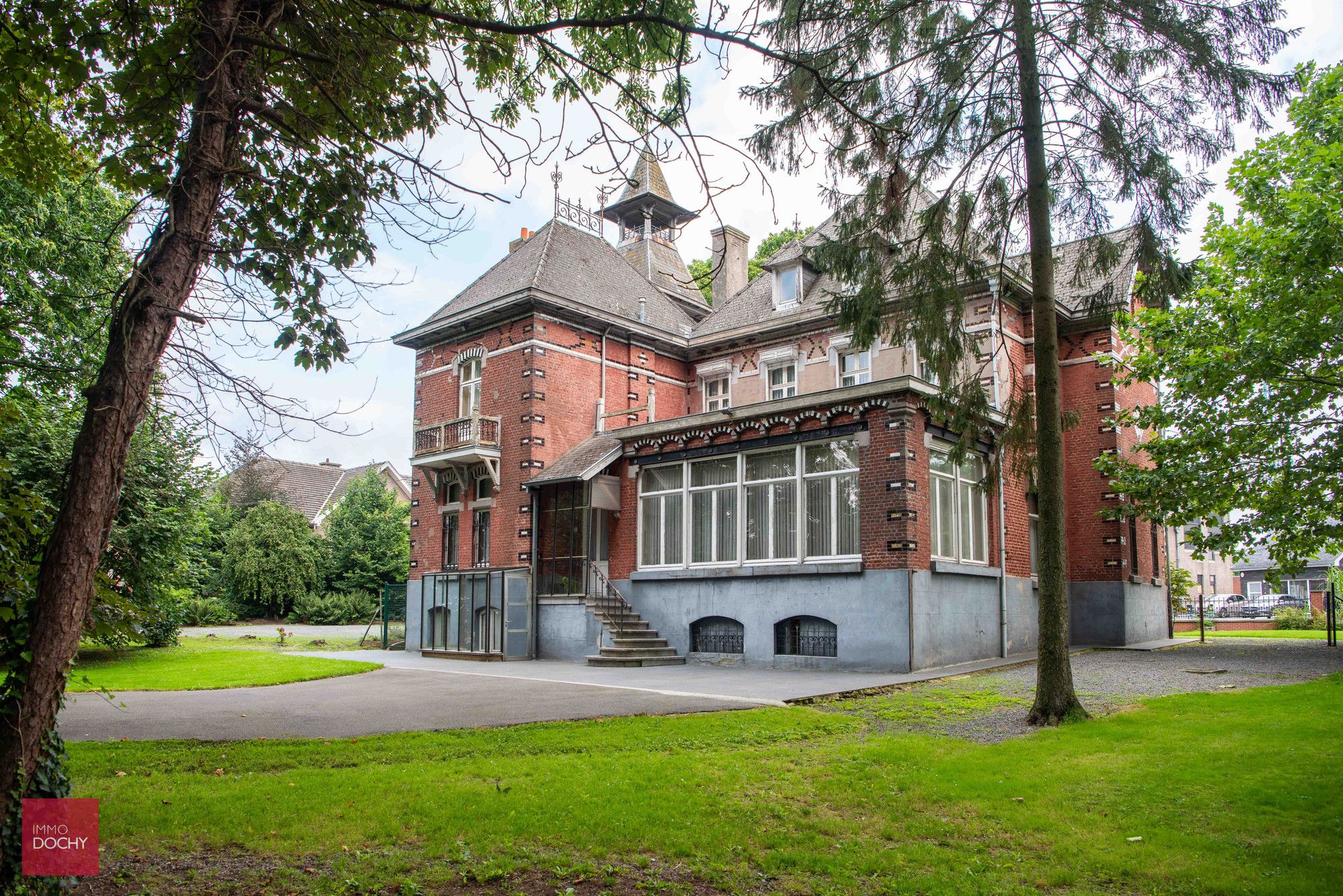 Karaktervol en centraal gelegen villa-herenhuis foto 6