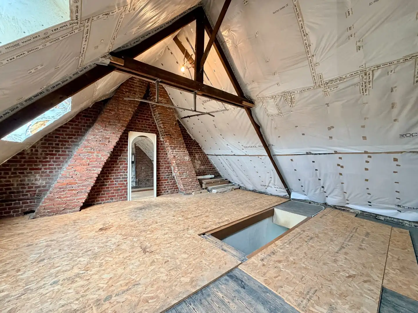 Instapklare woning met 2-3 slaapkamers te Tielt (Meulebeke)! foto 14