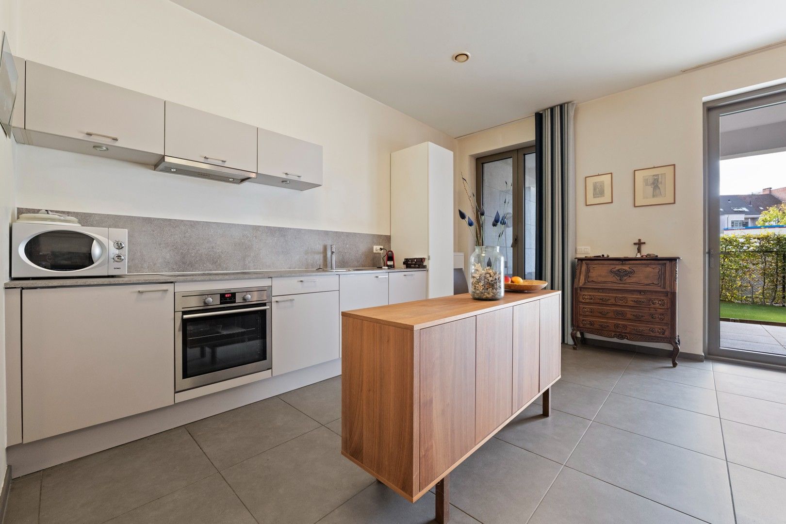 KNAP INSTAPKLAAR APPARTEMENT MET TUIN EN STAANPLAATS IN HET CENTRUM VAN HASSELT foto 10