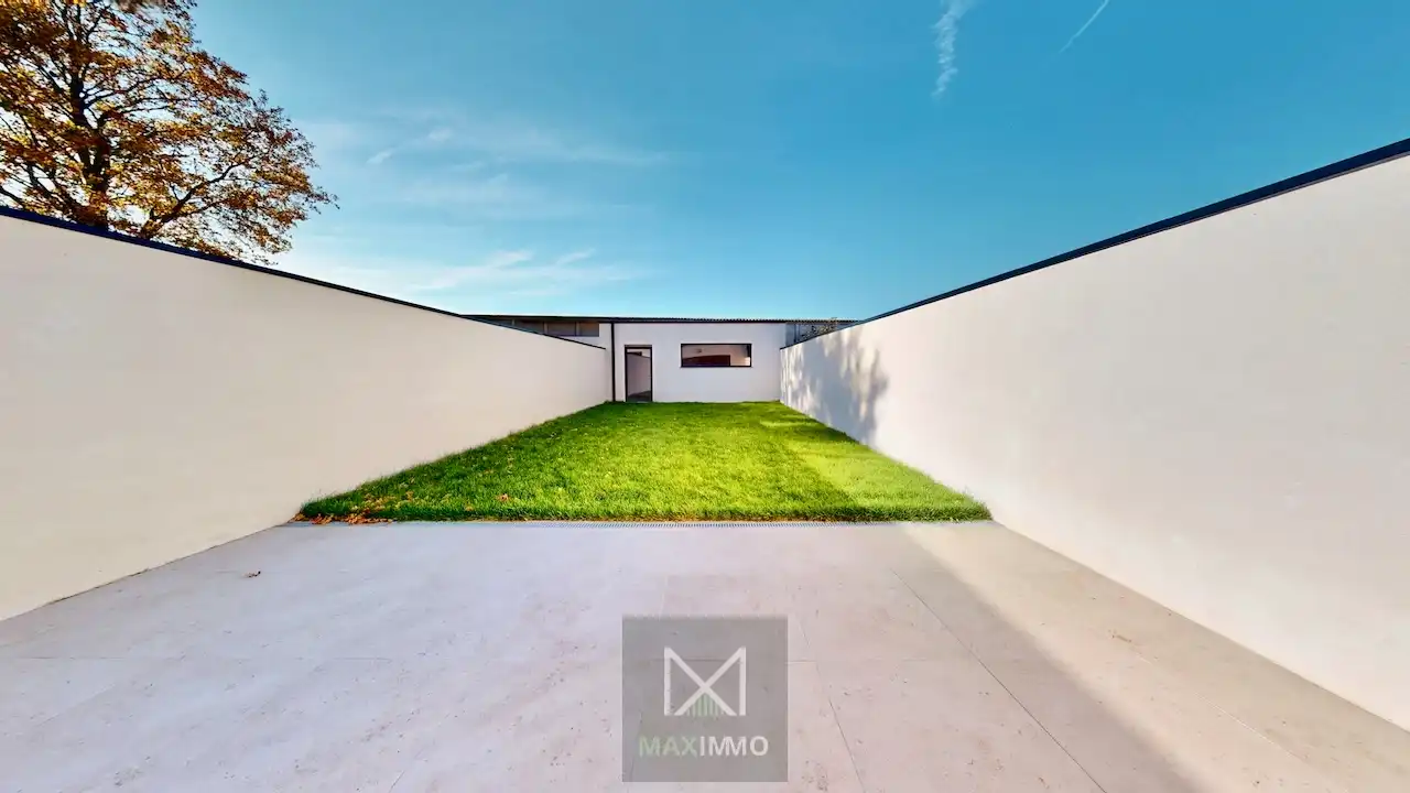 Volledig vernieuwde woning in centrum Lauwe – luxe, licht en leefruimte in één pakket foto 16