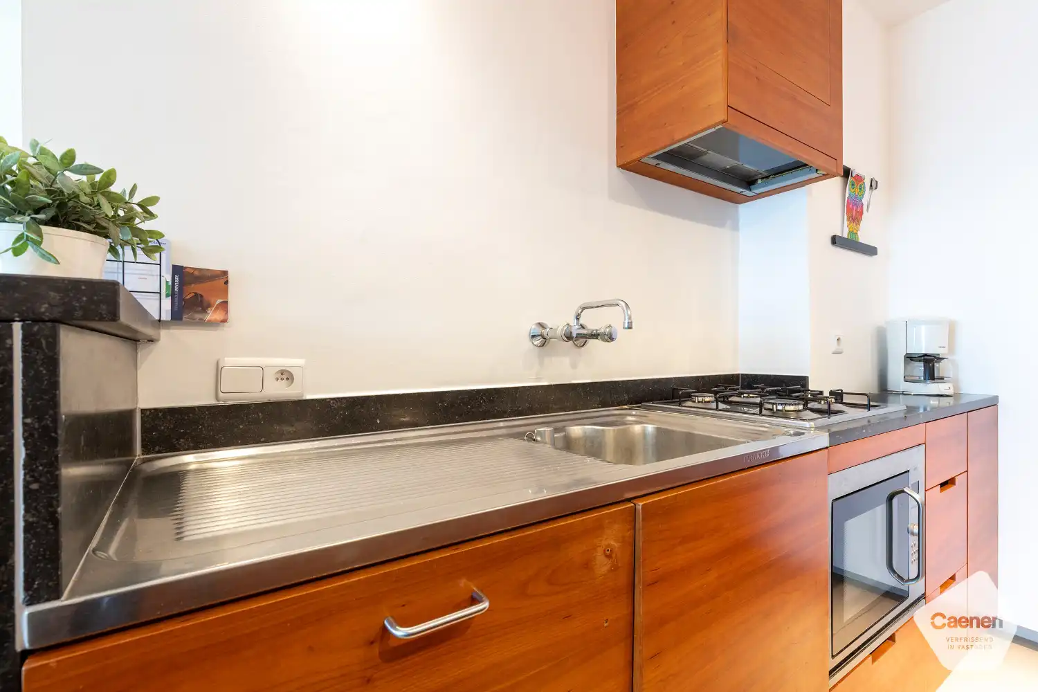 Modern tweeslaapkamerappartement met frontaal zeezicht foto 6