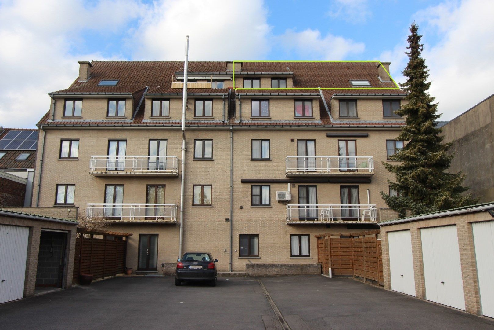 GERENOVEERD DAKAPPARTEMENT MET MOGELIJKHEID TOT GARAGE foto 14