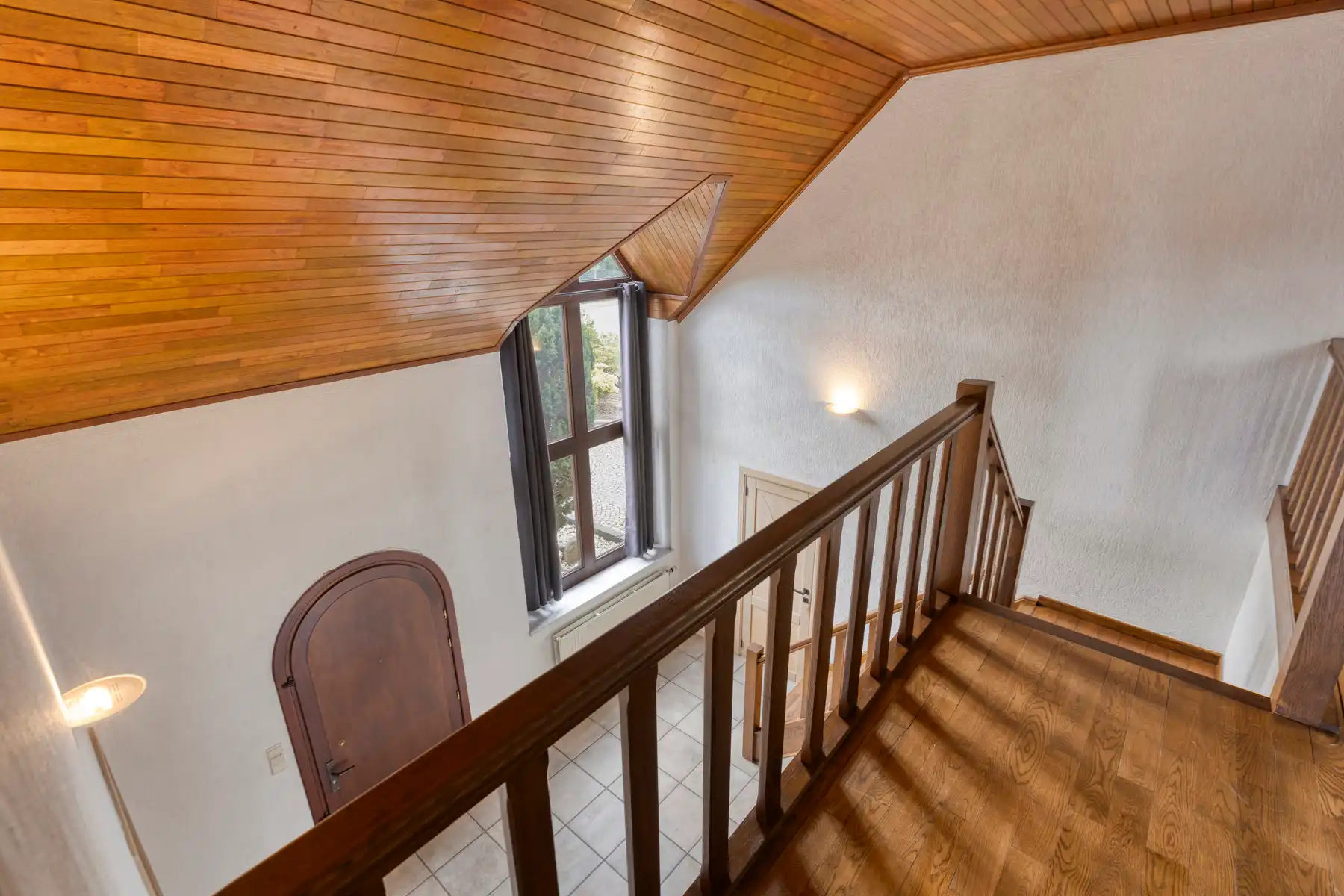 Villa met 4 slaapkamers op perceel van 14a 60ca.  foto 17