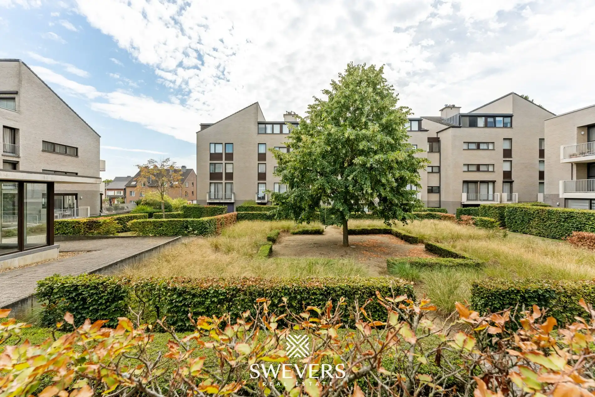 2-slaapkamerappartement met terras, autostaanplaats en berging foto 24