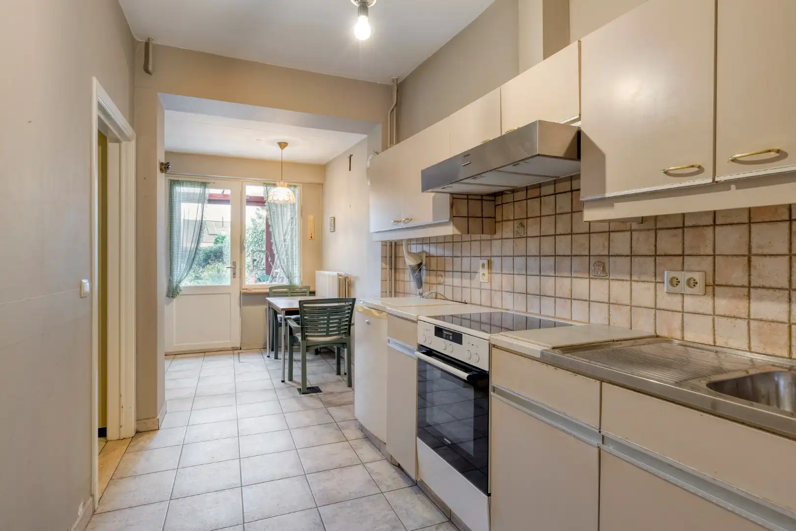 Goed gelegen woning foto 5