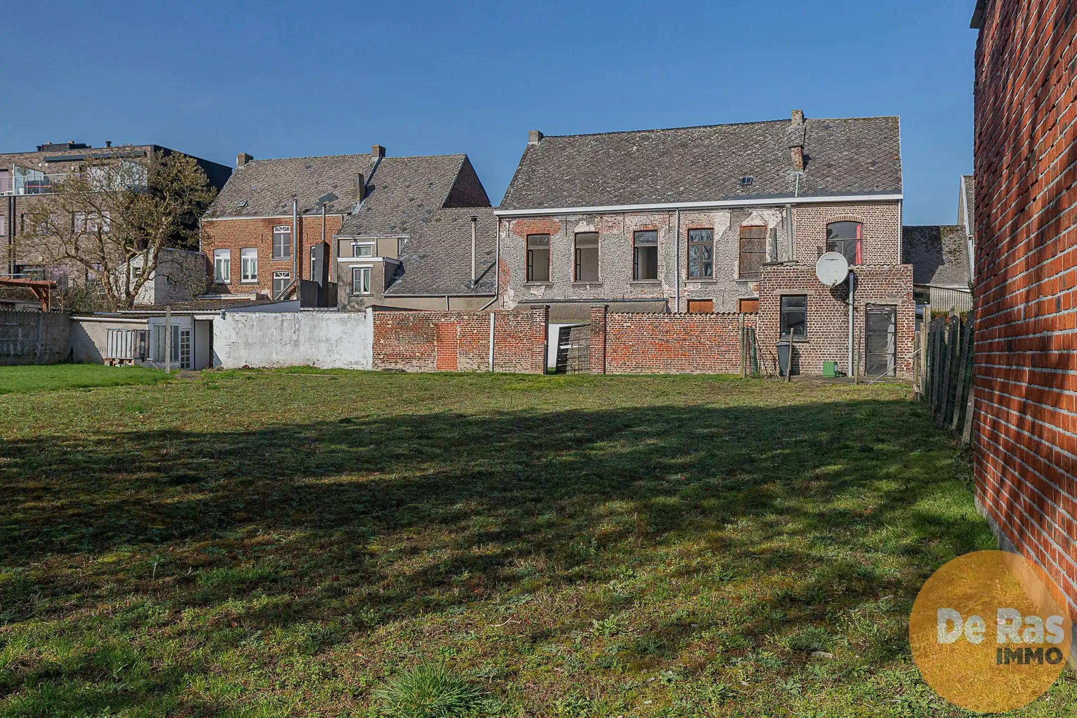 NIEUWERKERKEN - BURGERHUIS MET GROTE TUIN foto 25