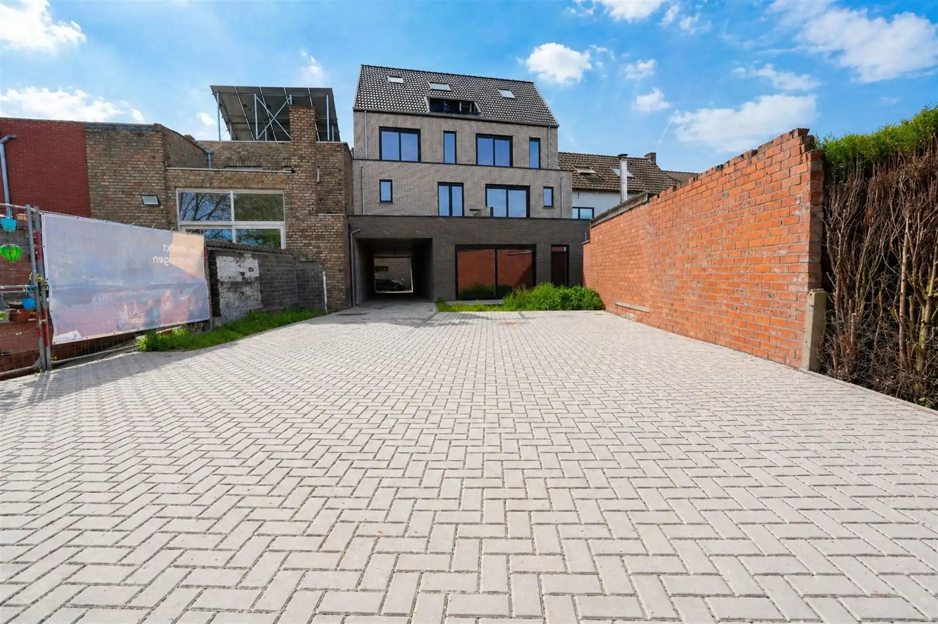 Nieuwbouwinvesteringsproject met 5 appartementen in Moerbeke foto 2