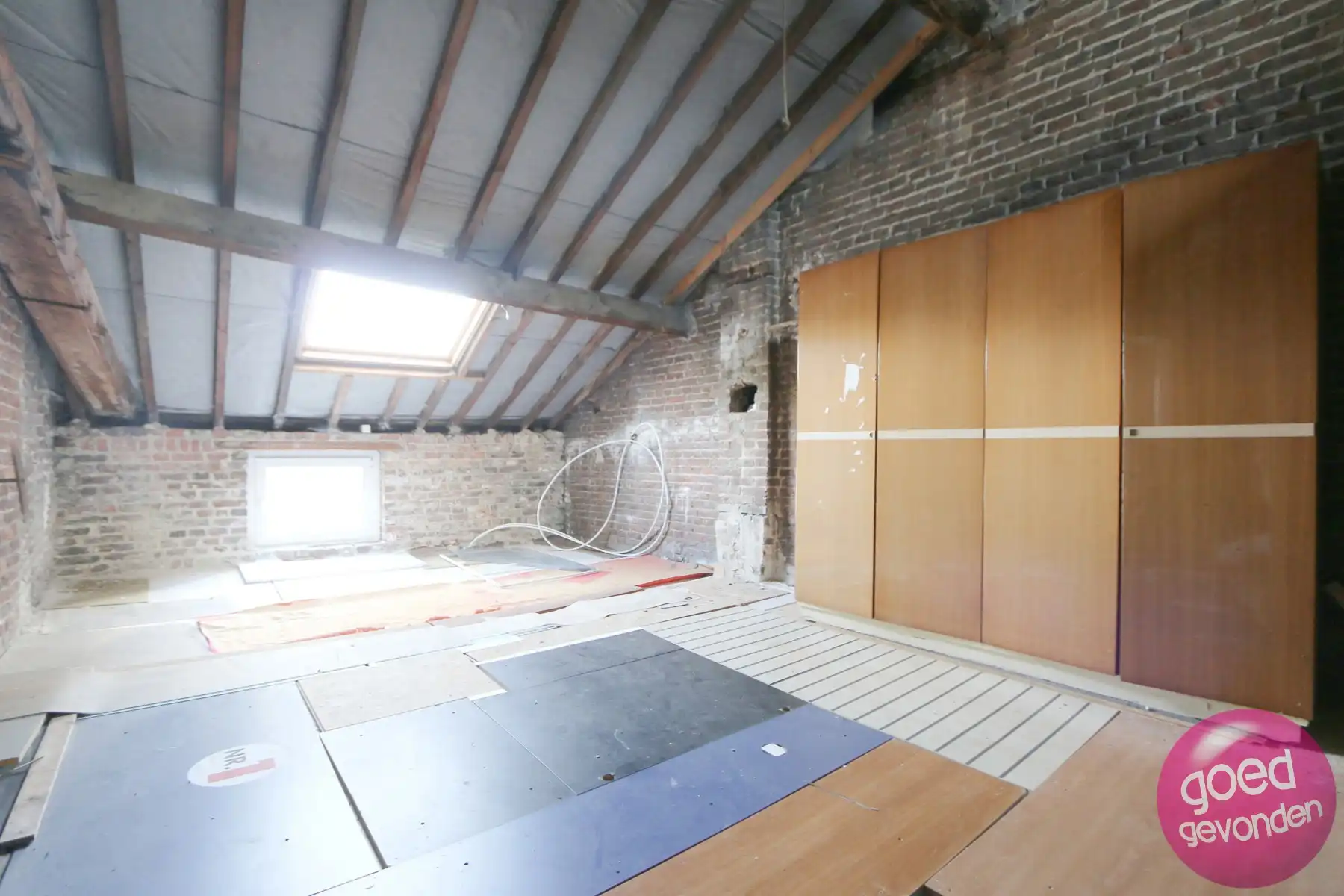 HANDEL MET WOONST - TERRAS - TUIN - CENTRALE LIGGING  foto 23